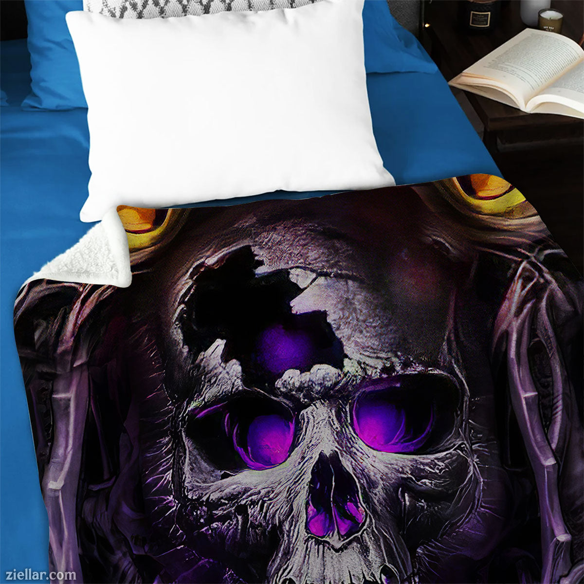 Skull Art Quilt Blanket, Fleece Blanket Dark Purple Gothic Gift for Unique Style Lovers