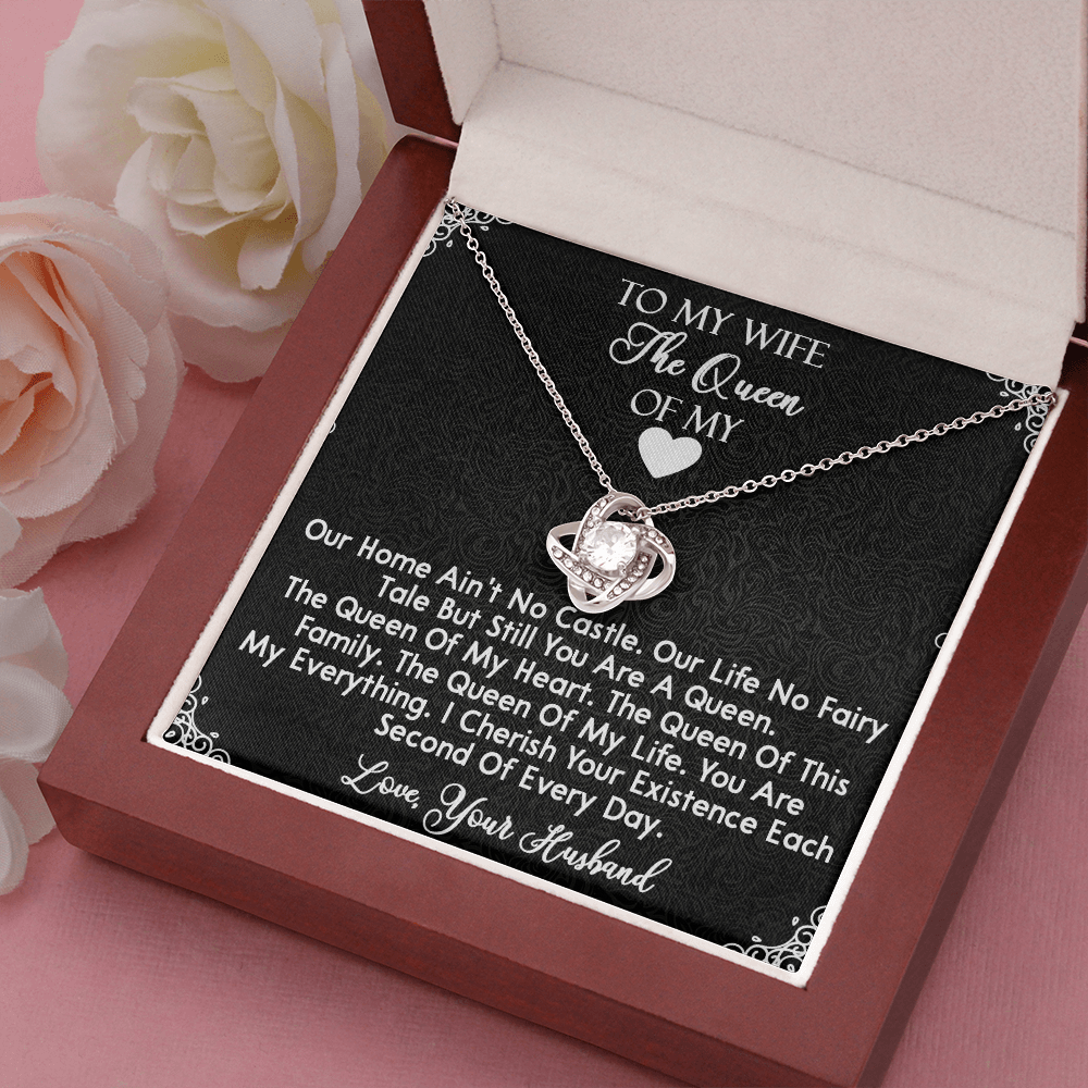 419A To My Wife The Queen Necklace, Gifts for Wife, Gifts for Her, Birthday Gifts