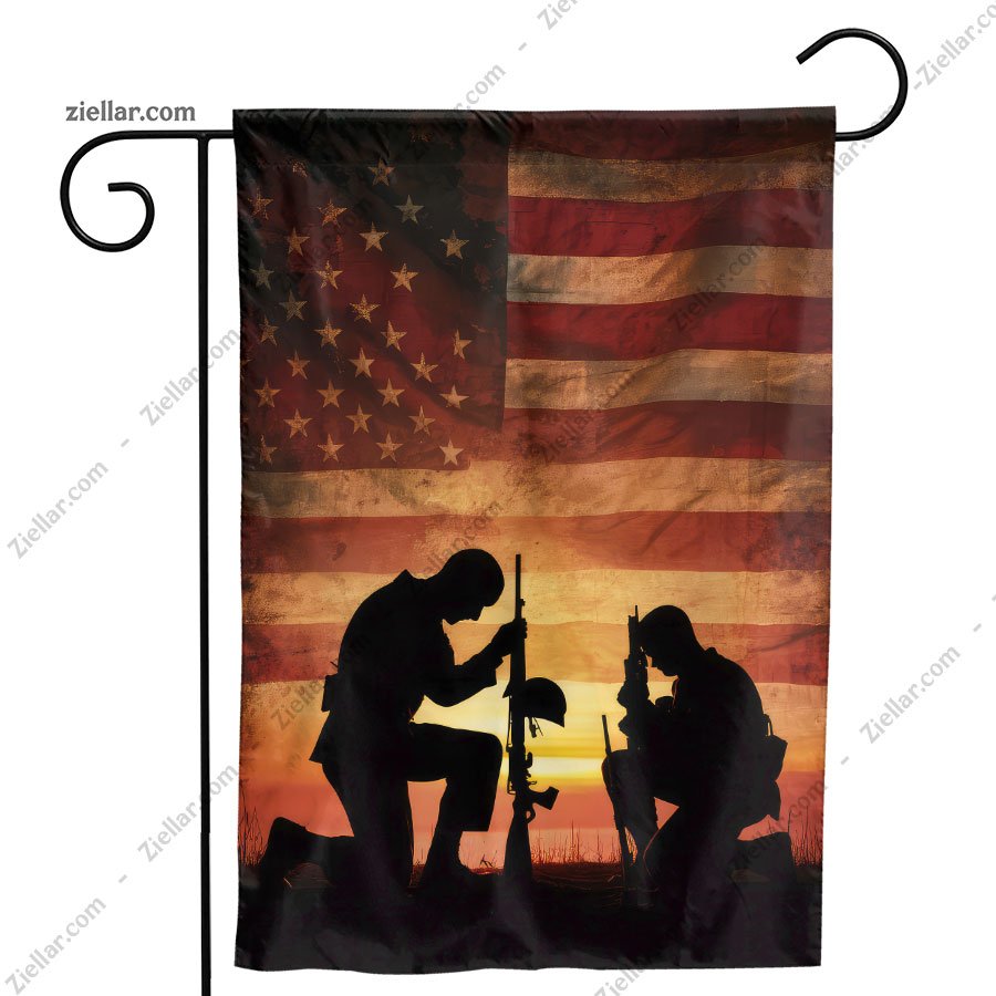 American Flag with Soldiers' Silhouettes Patriotic Garden Yard Flag Home Decor