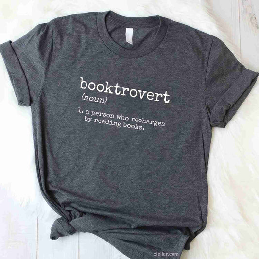 Booktrovert, Funny Book Reader T-Shirt, Retro Graphic Tee For Bookworm And Bibliophile Adults