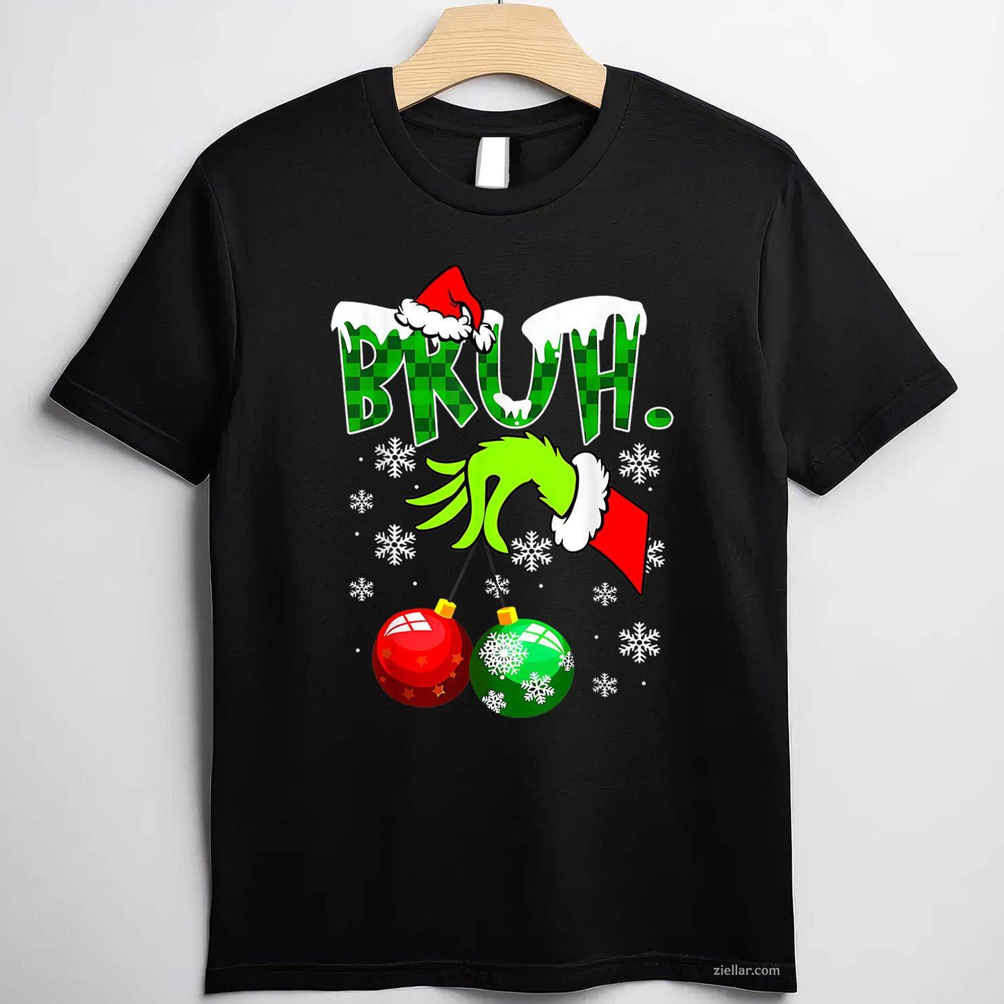 Cute Christmas Cats In Space Ornaments T-Shirt, A Space Cat Xmas Ornaments Holiday Tee