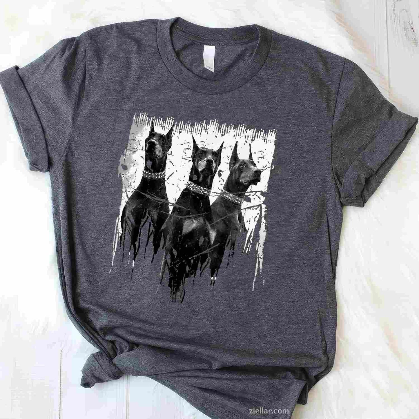 Doberman Pinscher Black And White T-Shirt, Dog Lovers Vintage Graphic Tee For Adults Unisex