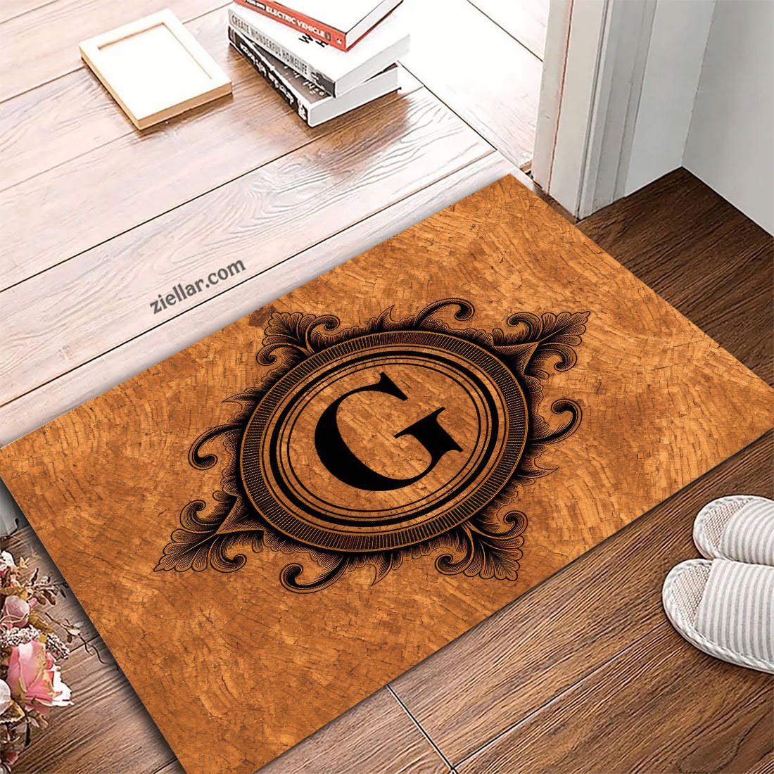 Elegant Monogram Doormat G, Vintage Style Entry Rug for Unique Home Decor