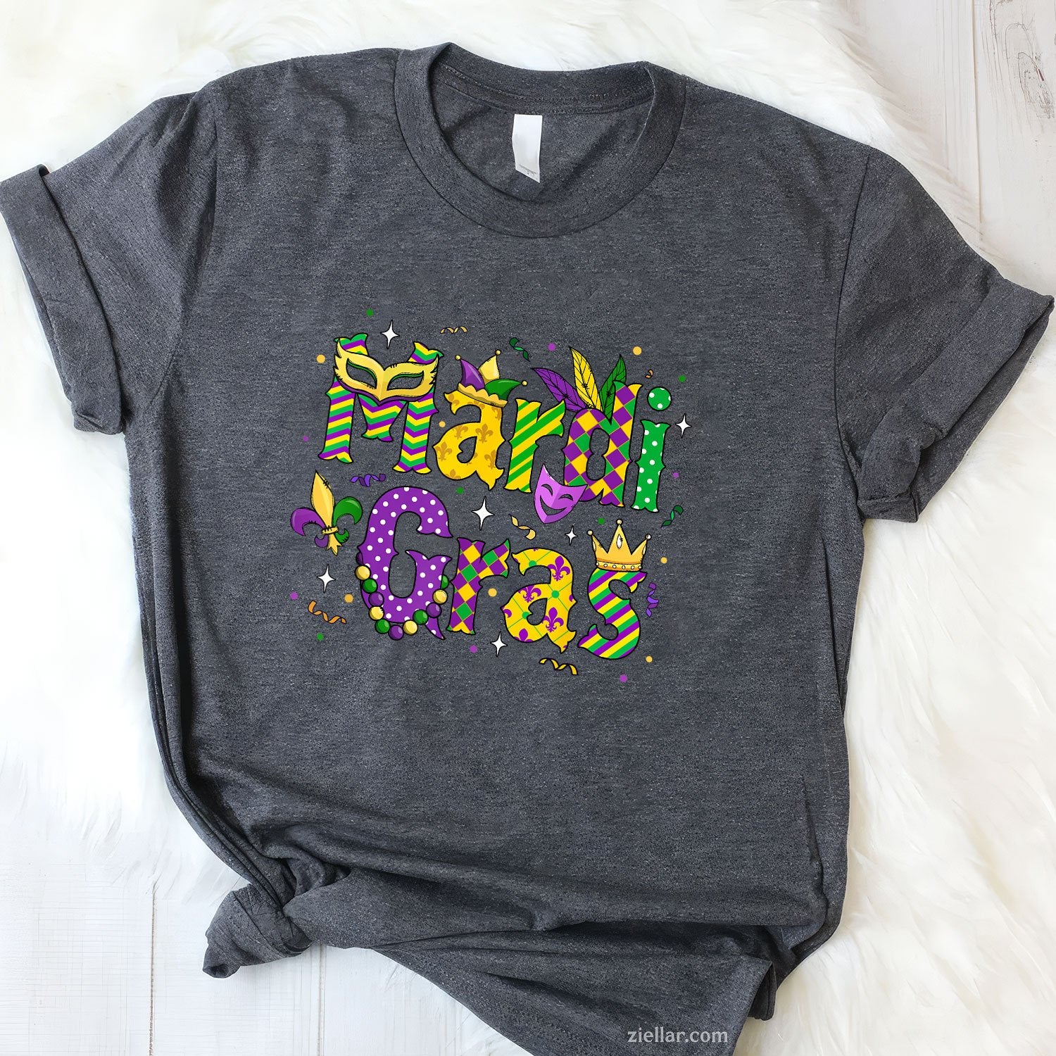 Funny Jester Hat Parade Tee and T-Shirt, Mardi Gras Party T-Shirt Gift for Adults in Carnival Season