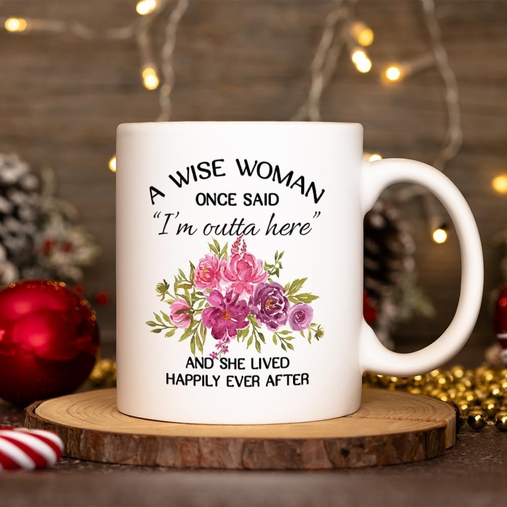 Funny Retirement Mug for Women 2025, Happy Retired Life Gifts for Coworker, Mom, Sister 11 Oz