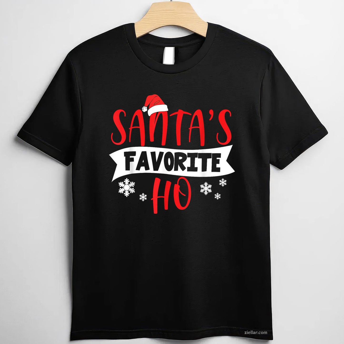 Hot Christmas Santas Favorite Ho T-Shirt, A Funny Christmas Adult Humor Santa Tee