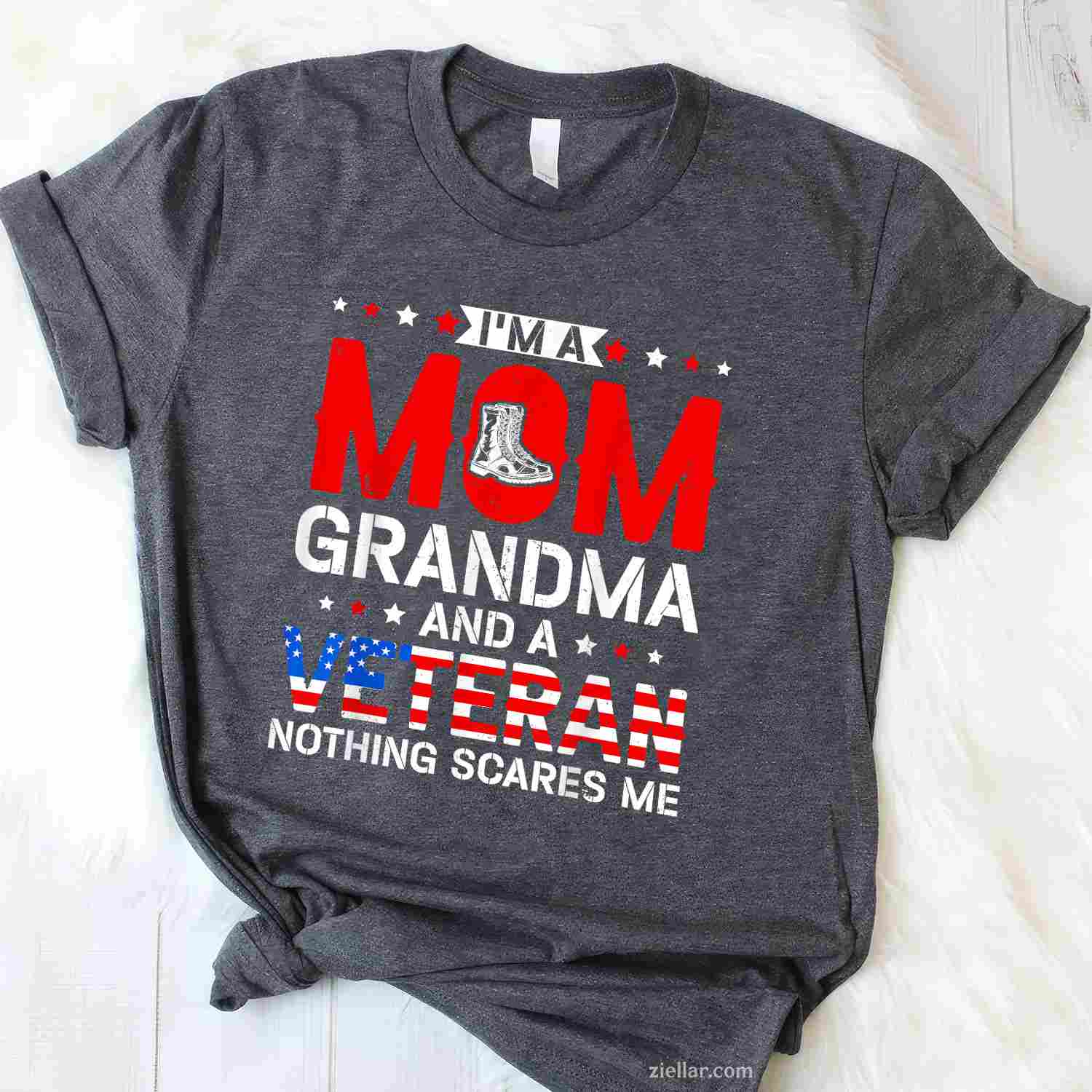I'M A Mom, Grandma And A Veteran_ A Funny Female Veteran Grandma T-Shirt And Tee For Women