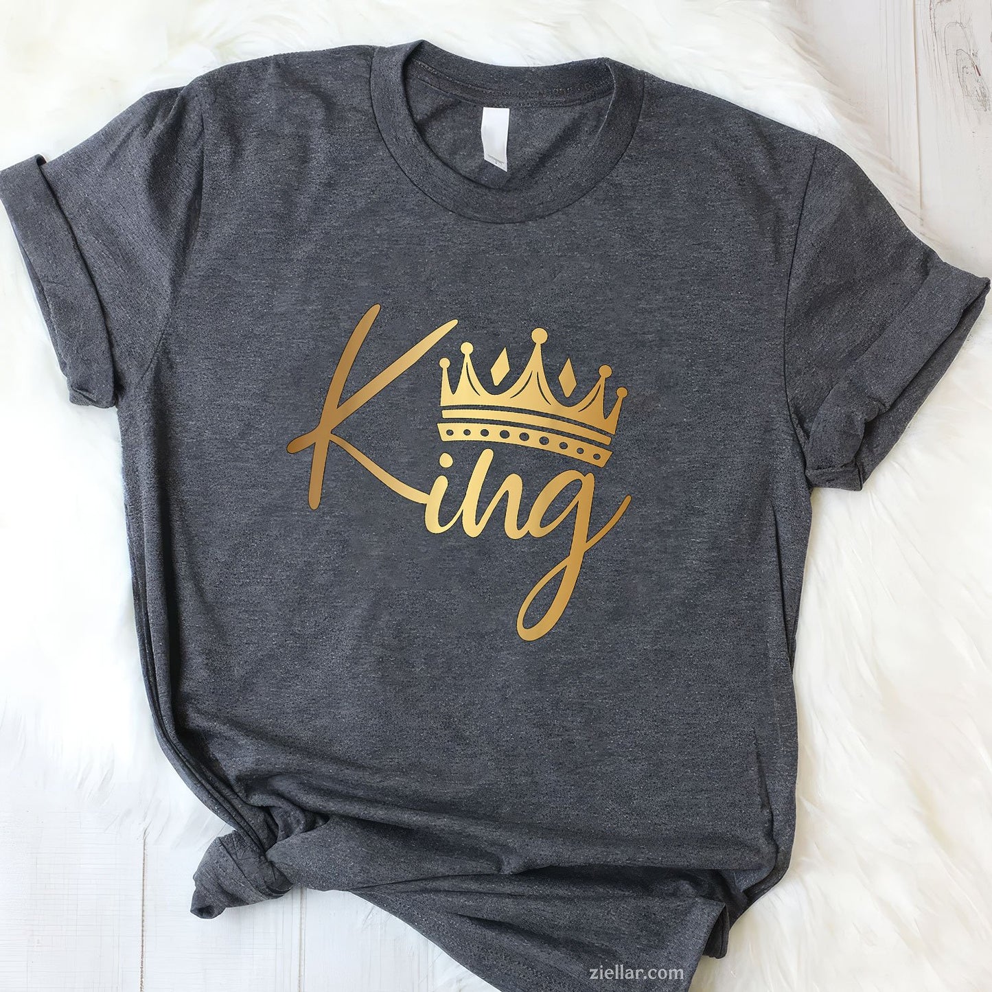 Melanin King Crown Tee and T-Shirt, Outstanding Gold Birthday T-Shirt Gift for Men Adults