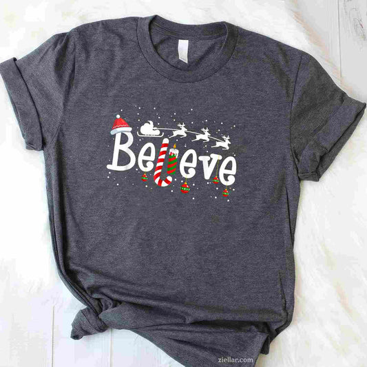Merry Christmas Lights Red Santa Hat Xmas Family Men Women T-Shirt, A Christmas Light Family Matching Tee