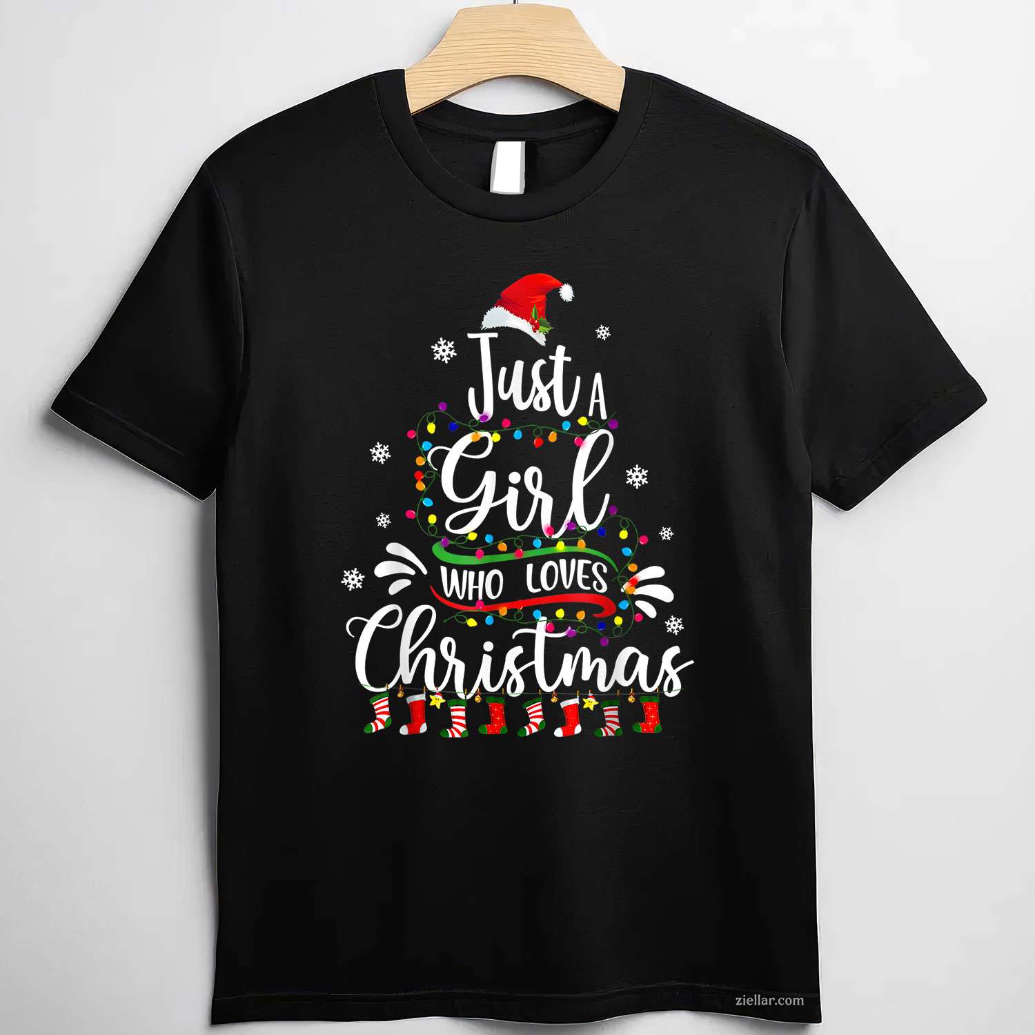 Merry Christmas Just A Girl Who Loves Christmas Tree Xmas T-Shirt, A Funny Just A Girl Who Loves Christmas Tee