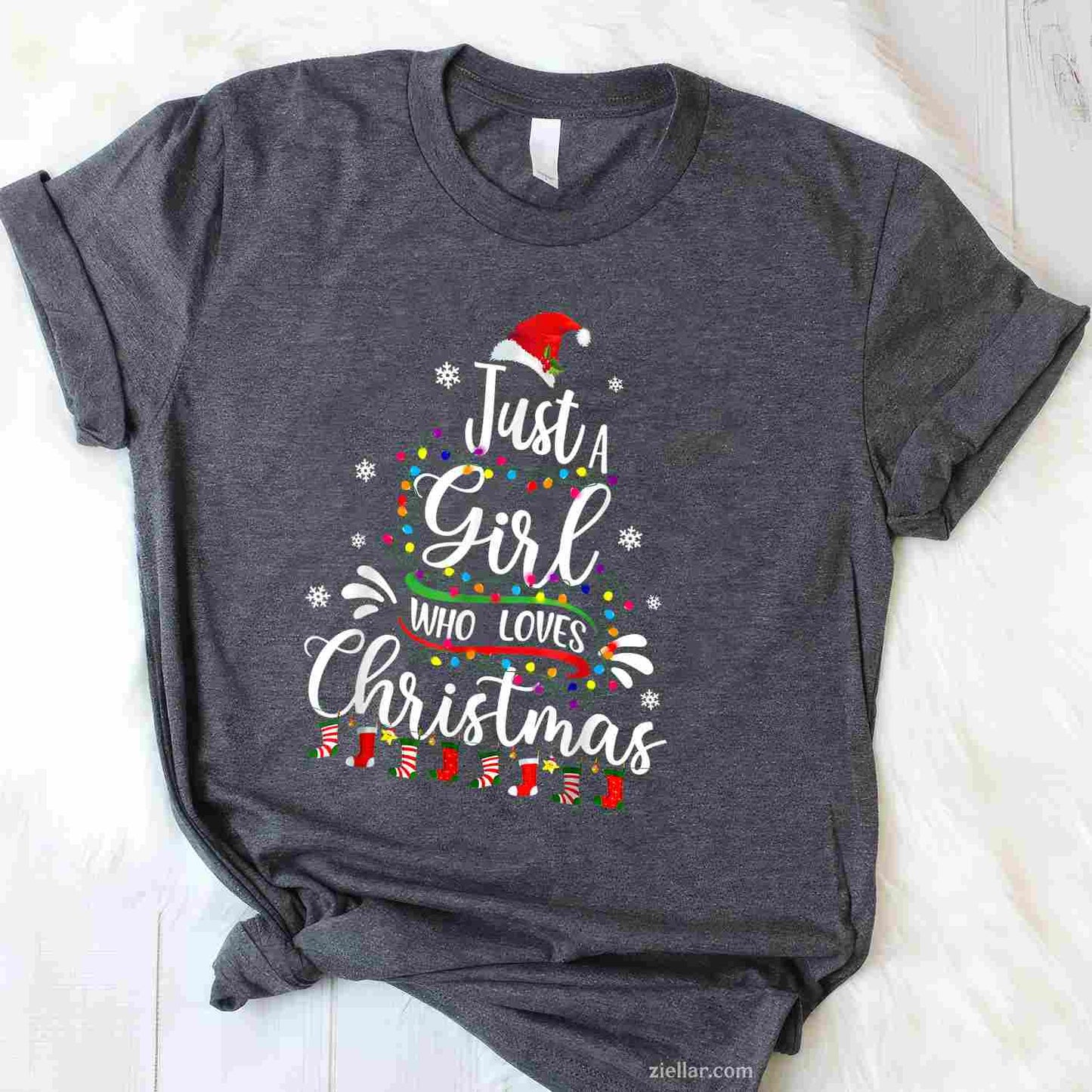 Merry Christmas Just A Girl Who Loves Christmas Tree Xmas T-Shirt, A Funny Just A Girl Who Loves Christmas Tee