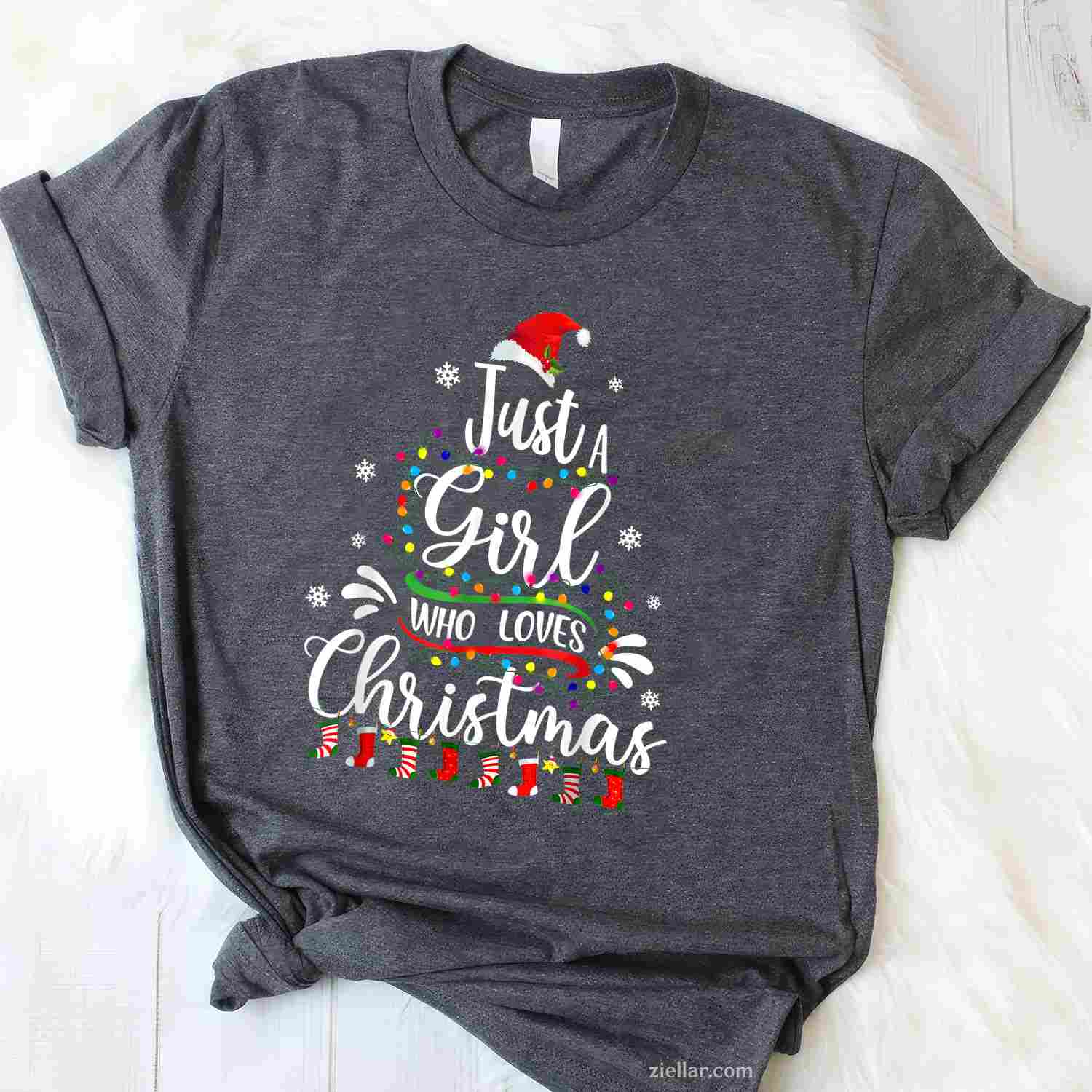 Merry Christmas Just A Girl Who Loves Christmas Tree Xmas T-Shirt, A Funny Just A Girl Who Loves Christmas Tee