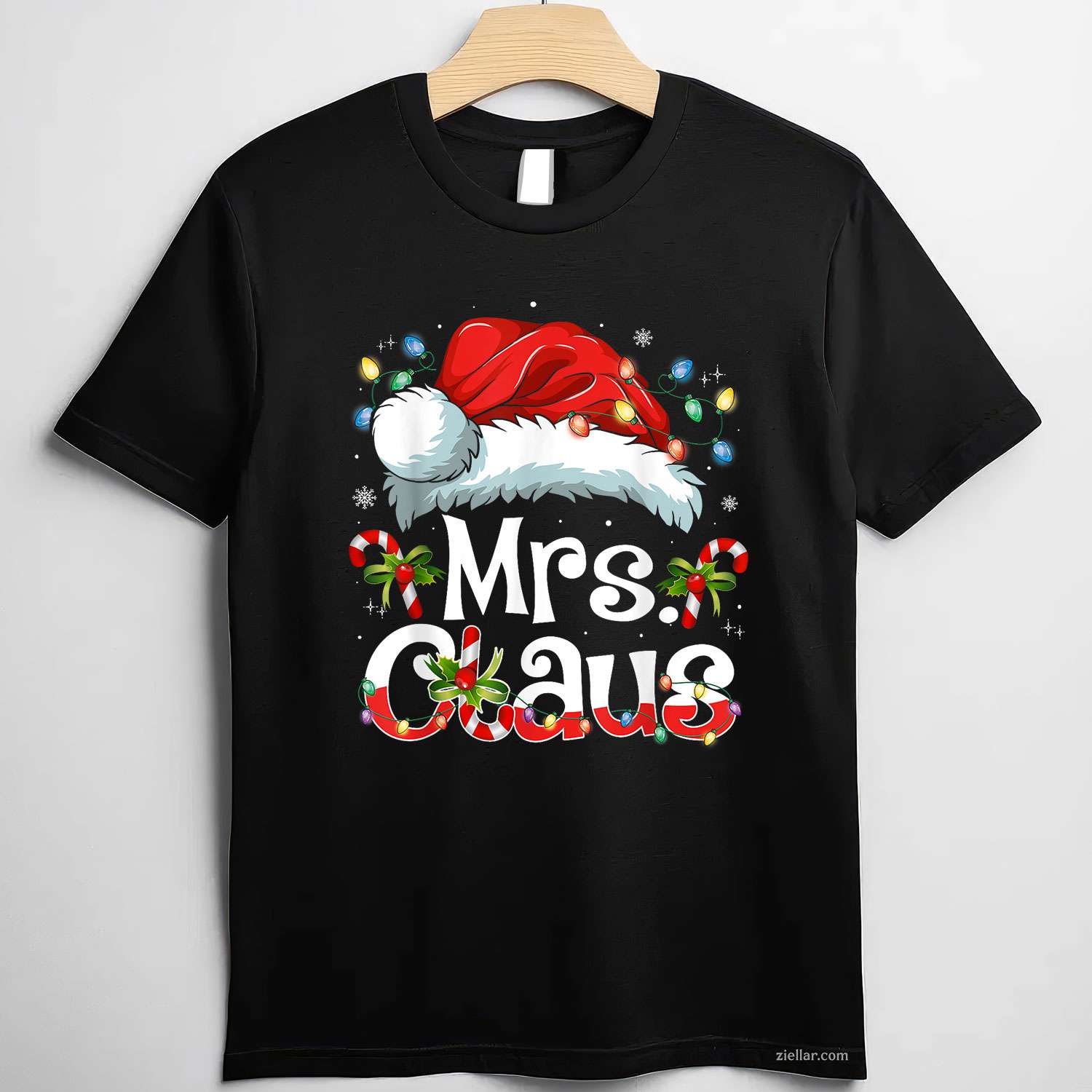 Mr And Mrs Claus Couples Matching Christmas Pajamas Santa T-Shirt, A Funny Mr And Mrs Claus Matching Pajama Tee