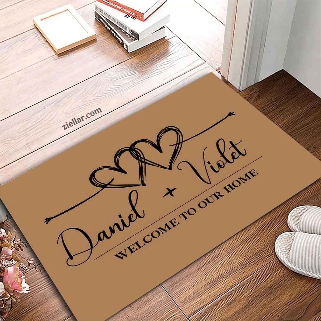 Personalized Couple Name Doormat, Intertwined Hearts with Welcome Accent