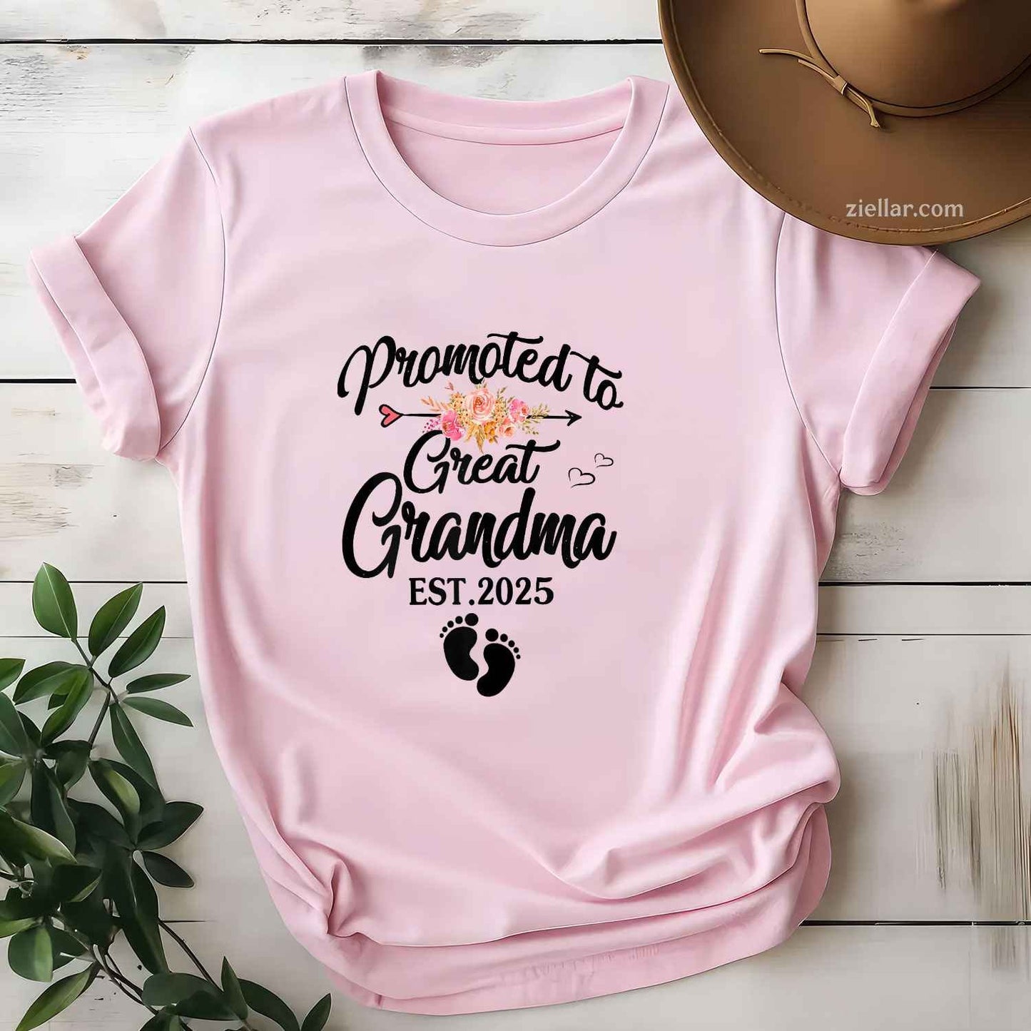 Promoted To Great Grandma 2025 Mother's Day For Grandma 2025 T-Shirt Tee for Men Women Adults Unisex