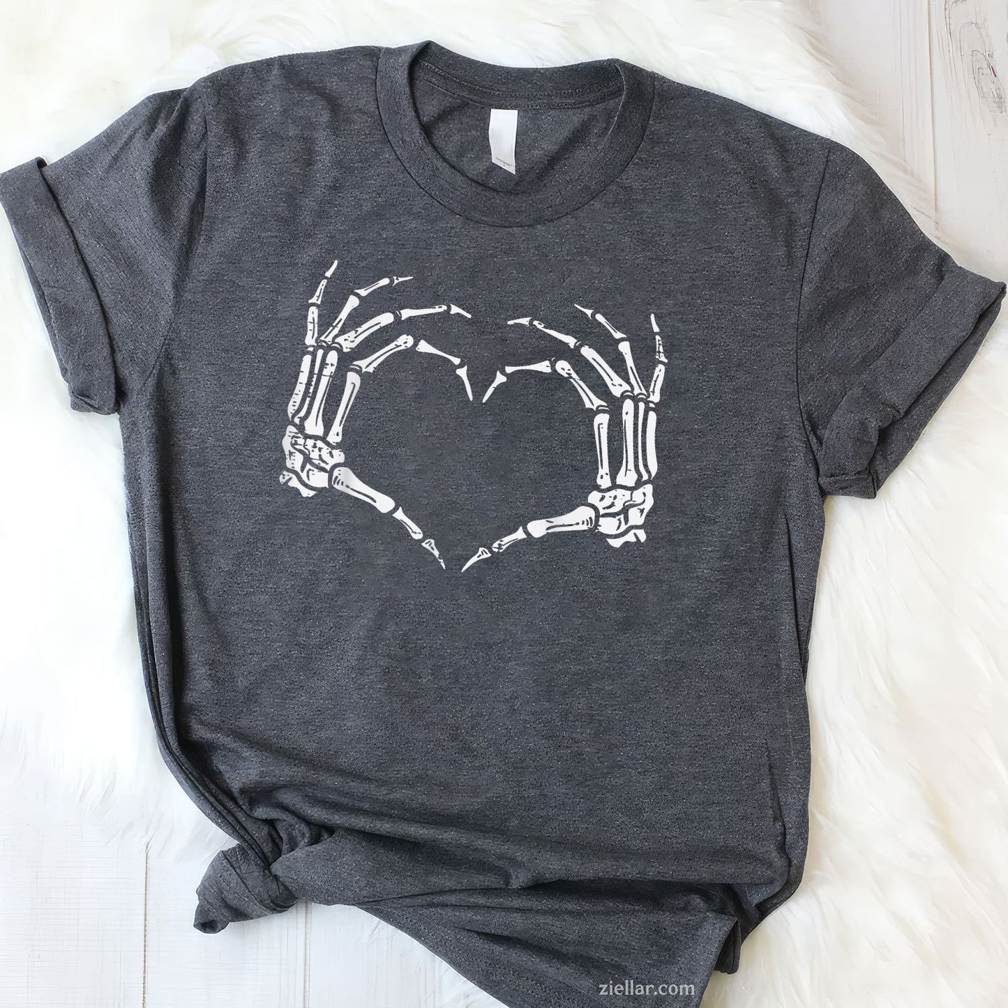 Skeleton Hands Heart Sign Tee and T-Shirt, Retro Halloween Costume T-Shirt for Women Adults