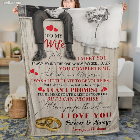 To My Wife Quilt Blanket, Fleece Blanket Romantic Black and White Gift from Husband