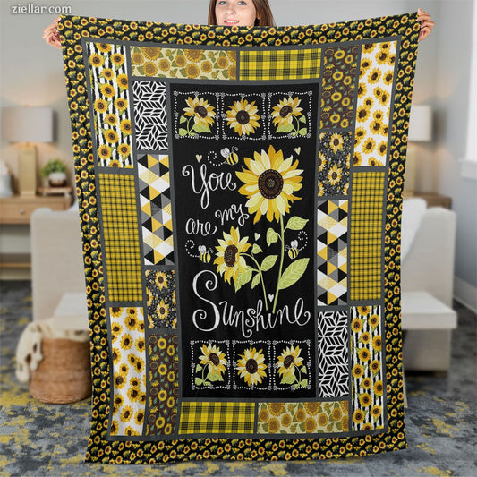You Are My Sunshine Quilt Blanket, Fleece Blanket Sunflower Patchwork Gift for Her