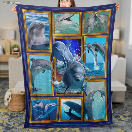 Dolphin Ocean Quilt Blanket, Fleece Blanket with Underwater Dolphin Photography Grid