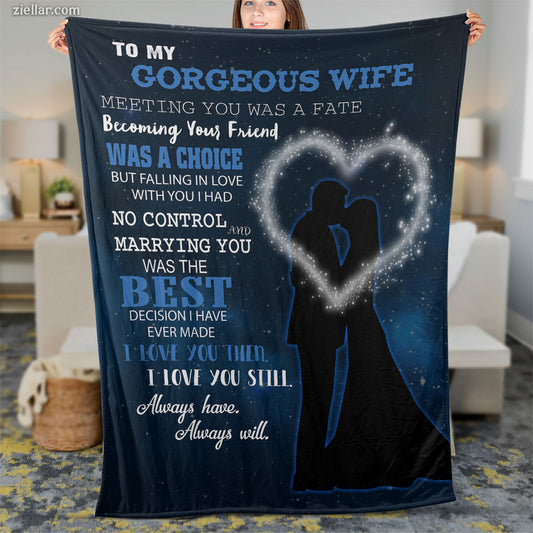 To My Gorgeous Wife Quilt Blanket, Fleece Blanket with Romantic Silhouette and Heart Art