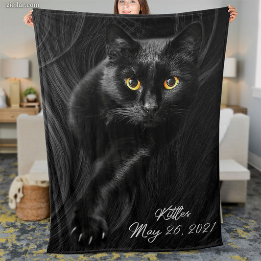 Black Cat with Green Eyes Quilt Blanket, Fleece Blanket Gift for Cat Lovers, Date Optional