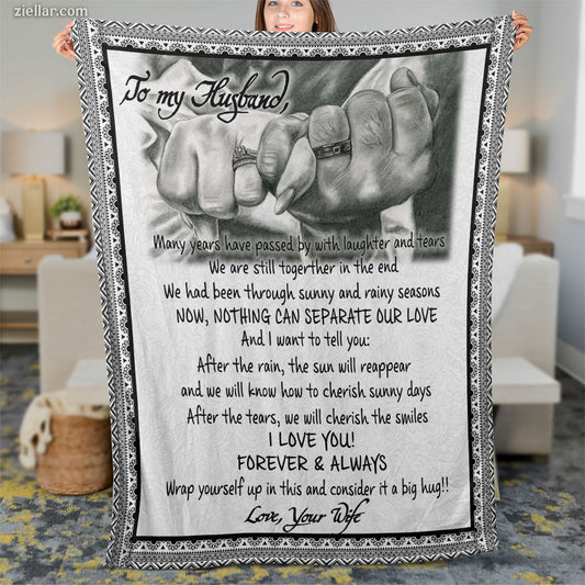 To My Daughter Quilt Blanket, Fleece Blanket Fist Bump Hand Gift from Dad, Custome Name
