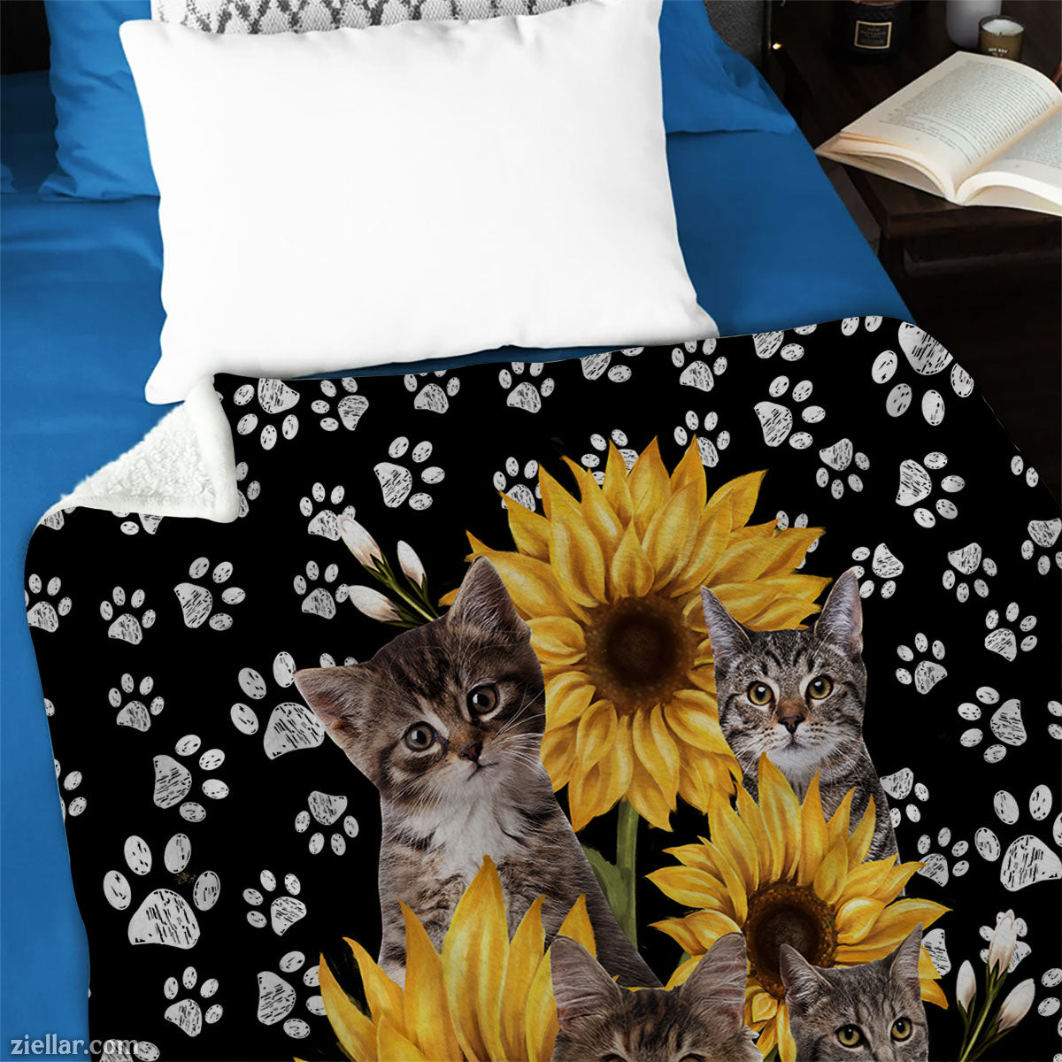 Cat and Sunflower Quilt Blanket, Fleece Blanket Kitten Paw Print Floral Black Background