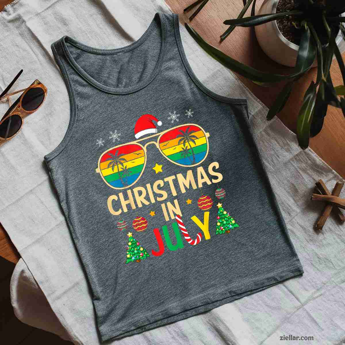 Christmas in July Santa Claus Sunglasses Beach Men Women Tank Top Shirt Funny Christmas in July Tee and Tank Top Shirt for Men Women Adults
