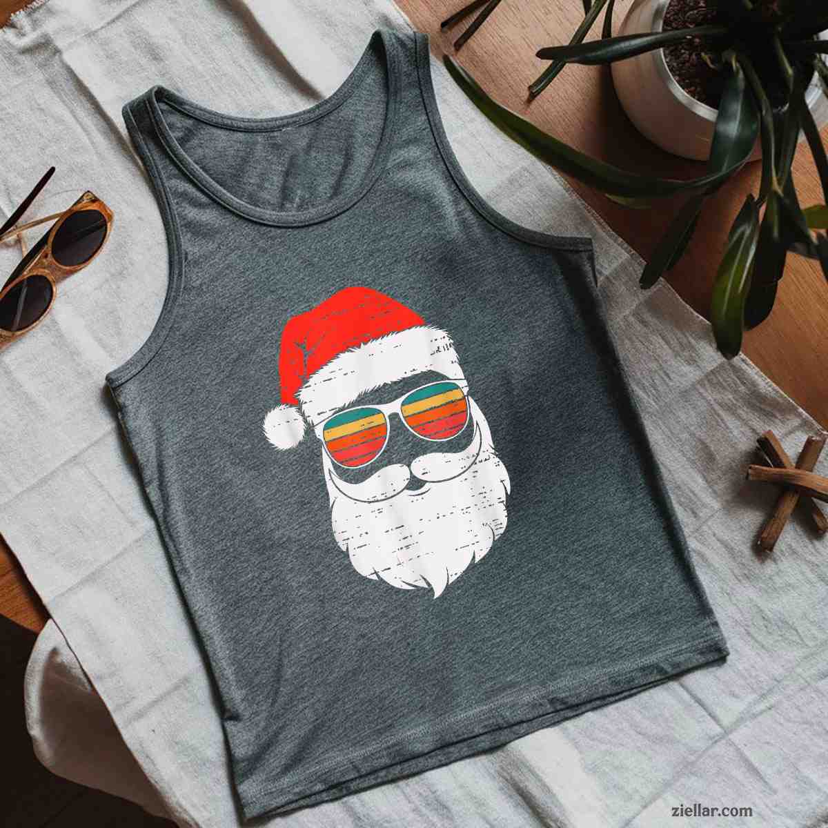 Retro Santa Face Sunglassed Christmas In July Summer Xmas Tank Top Shirt Funny Christmas in July Tee and Tank Top Shirt for Men Women Adults