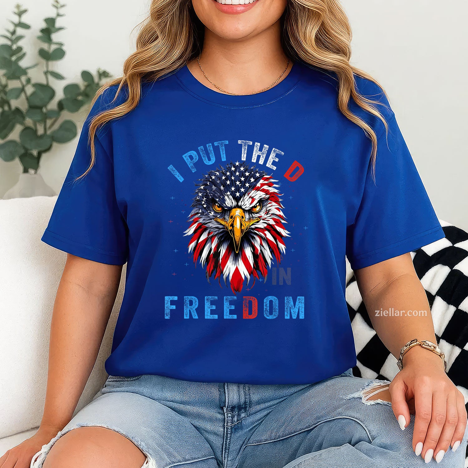 I Put The D In Freedom 4th of July Tee and T-Shirt, Funny Patriotic 4th of July USA Freedom T-Shirt for Adults