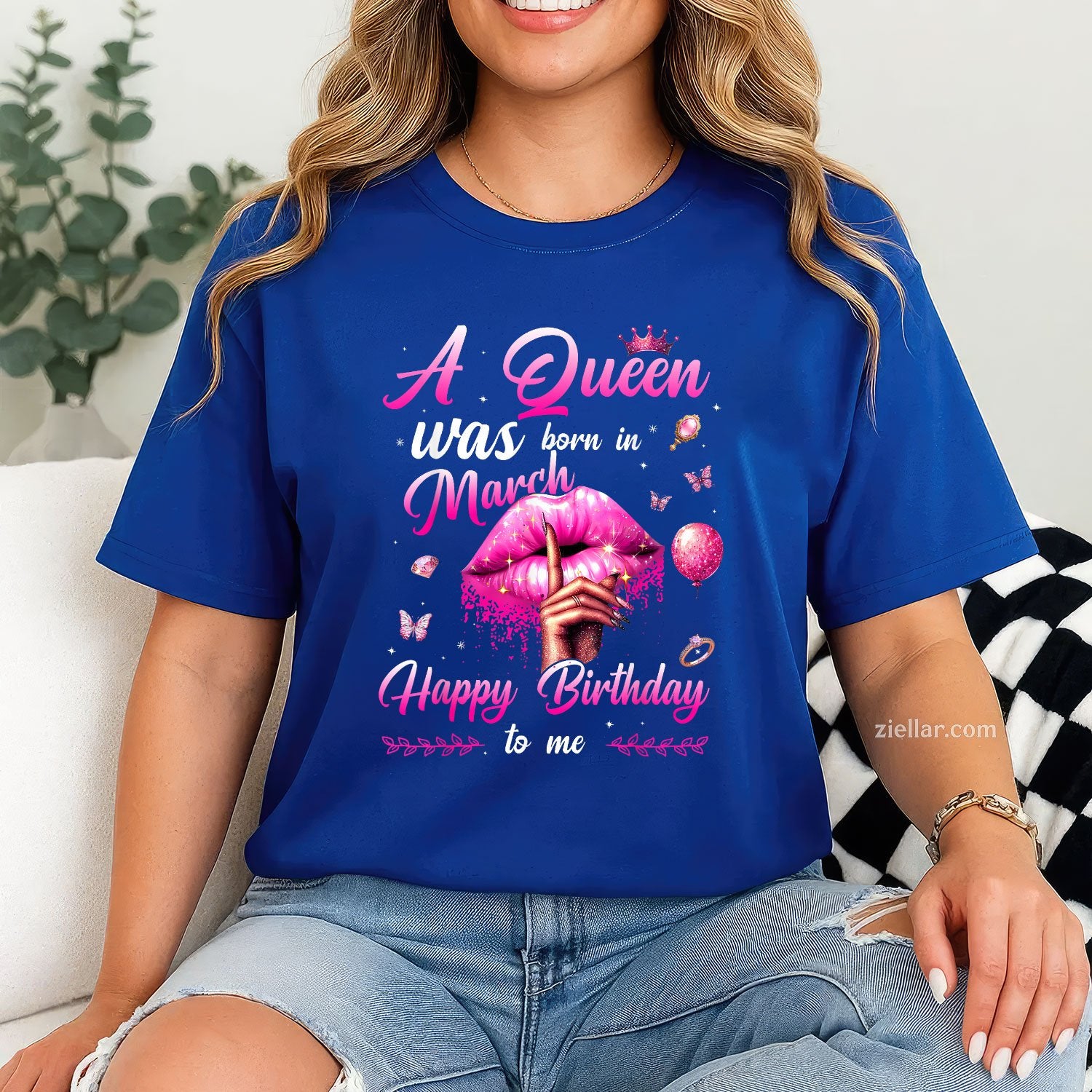 A Queen Was Born in March Tee and T-Shirt, Happy Birthday to Me T-Shirt Gift for Women Adults