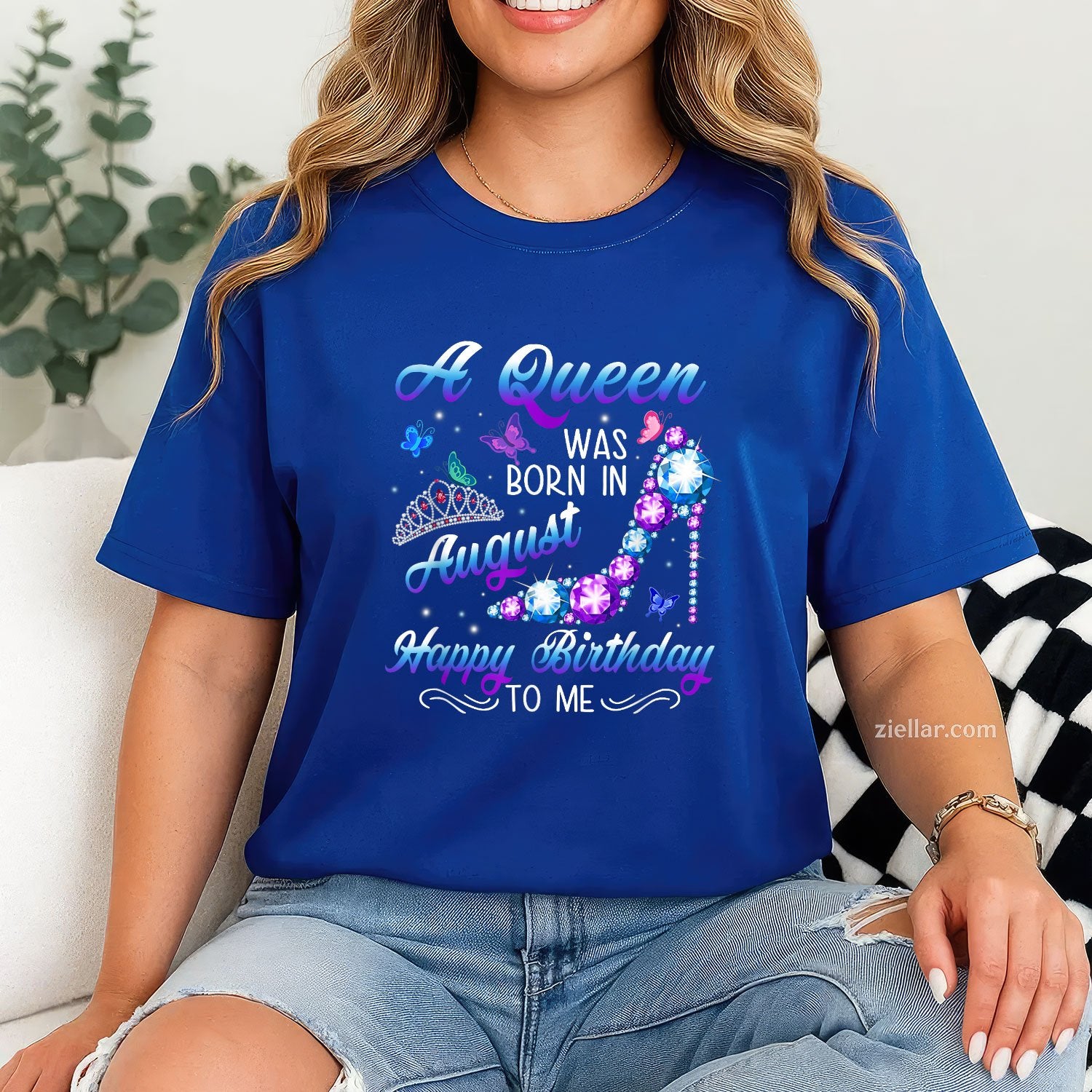 A Queen Was Born in August Tee and T-Shirt, Cute Birthday Gift T-Shirt for Girls and Women Adults