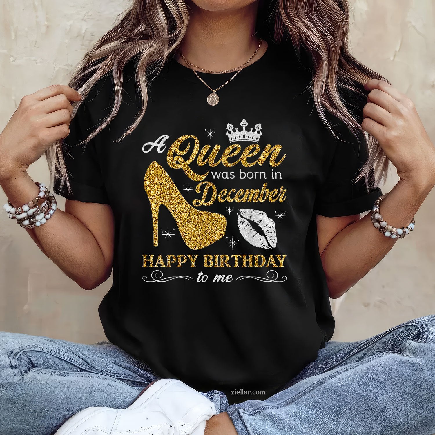 A Queen Was Born in December Tee and T-Shirt, Birthday T-Shirt Gift for Women and Girls Adults