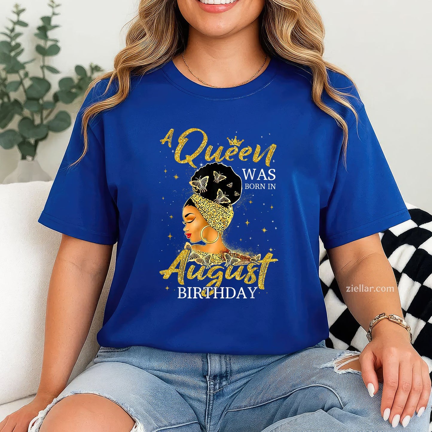 A Queen Was Born in August Tee and T-Shirt, Happy Birthday Party T-Shirt Gift for Women Adults