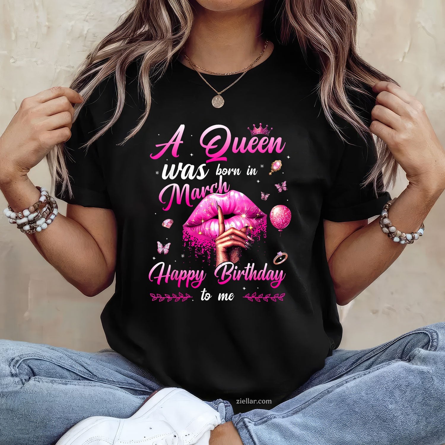 A Queen Was Born in March Tee and T-Shirt, Happy Birthday to Me T-Shirt Gift for Women Adults