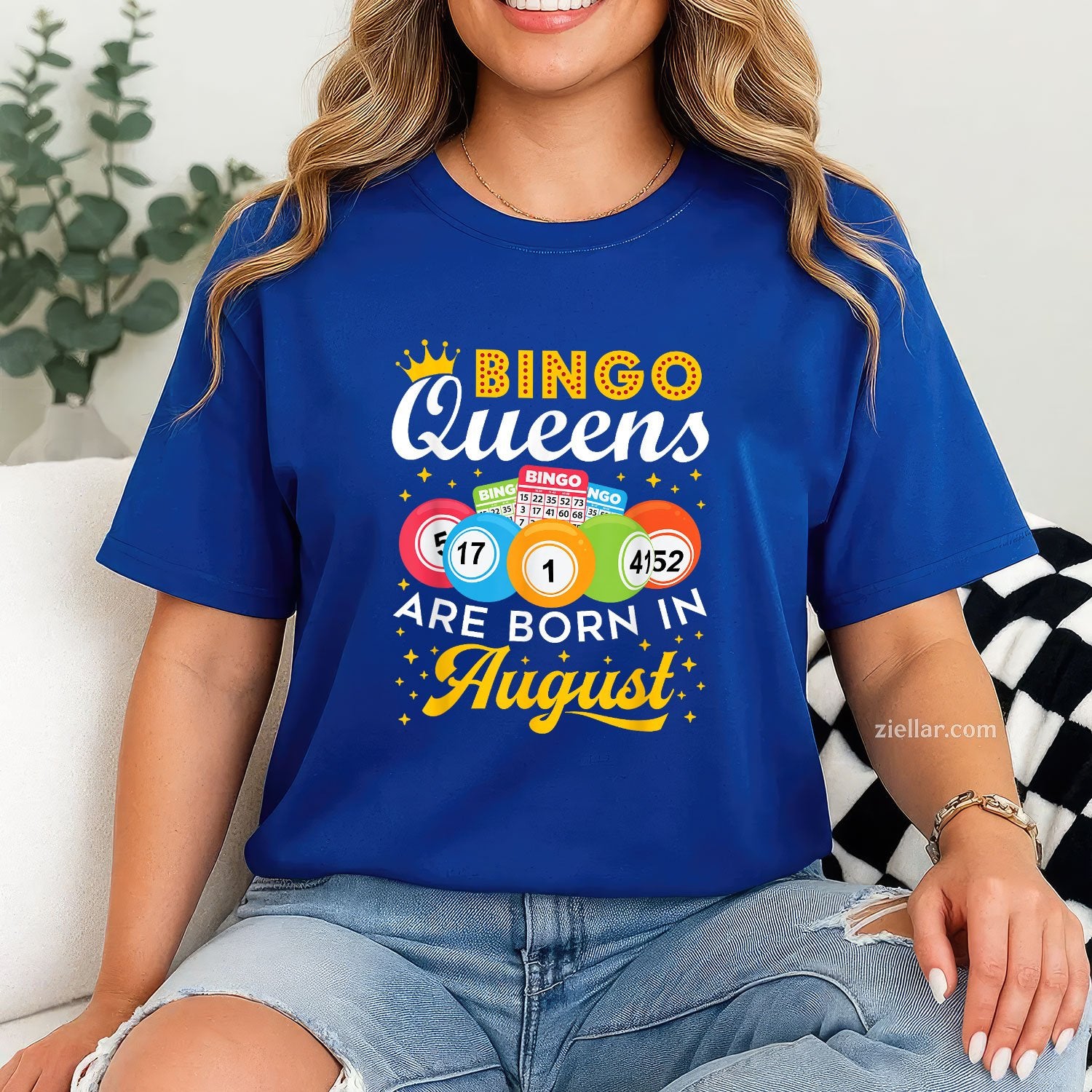 August Bingo Queen Tee and T-Shirt, Funny Birthday Gift T-Shirt for Women Adults