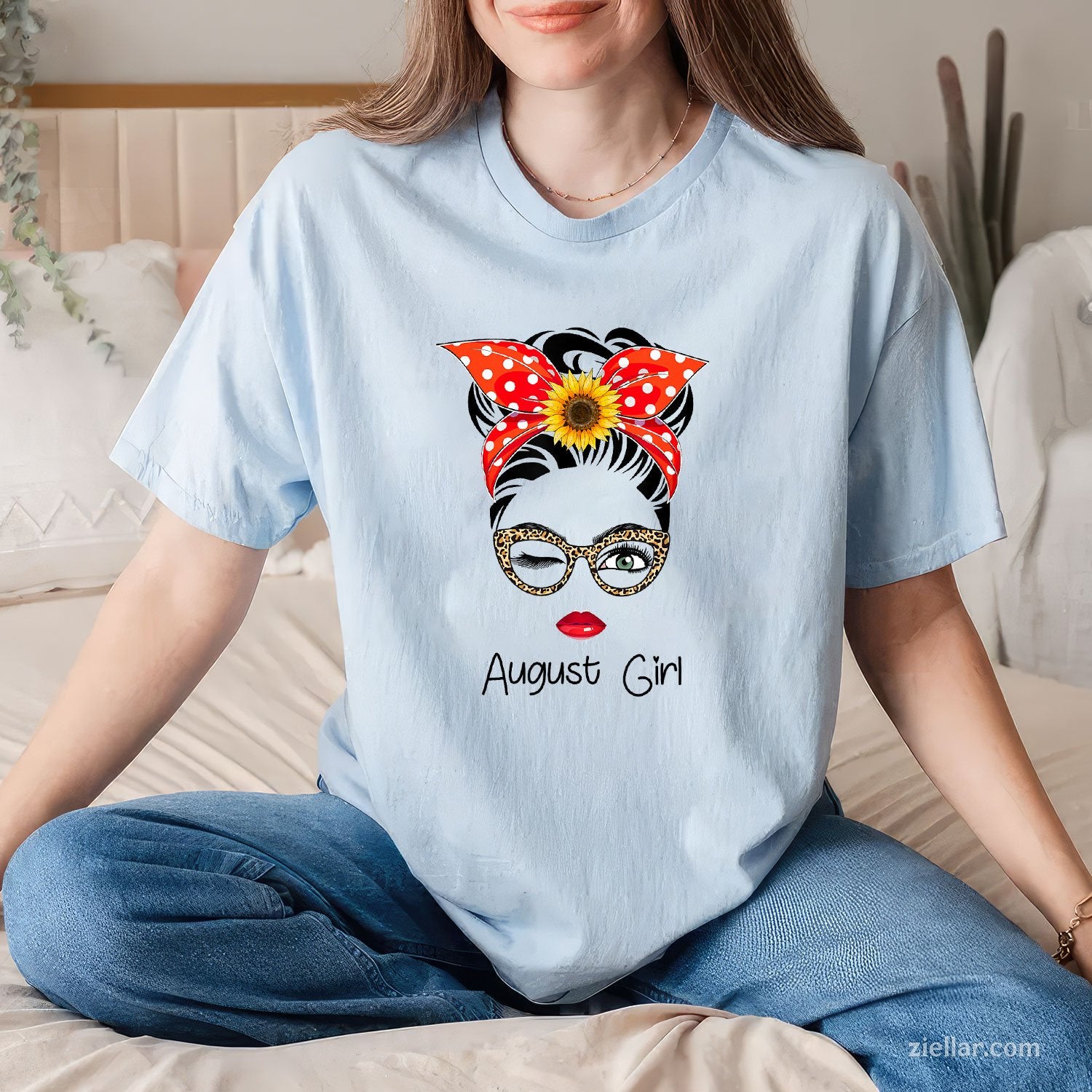 August Girl Messy Bun Tee and T-Shirt, Sunflower Birthday Lover T-Shirt for Women Adults