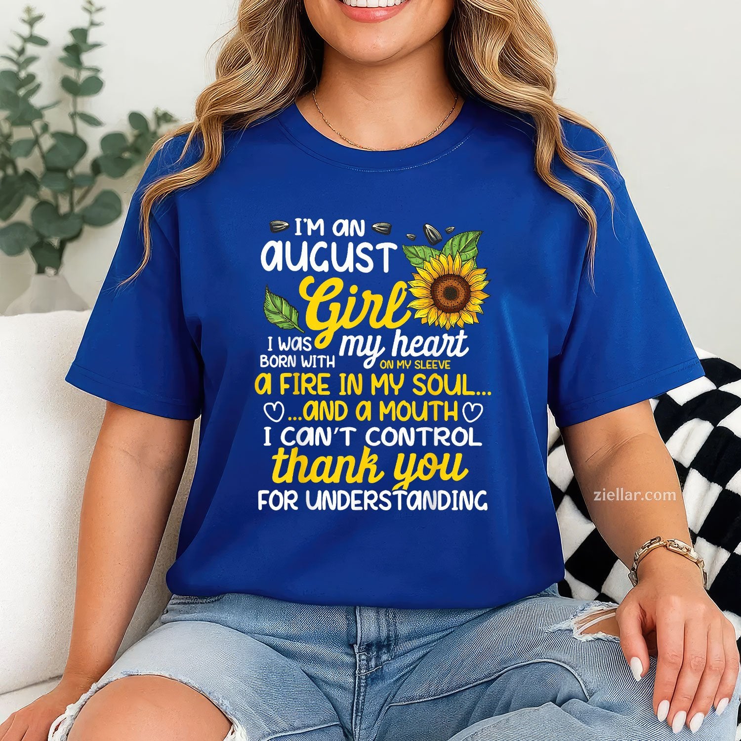August Sunflower Girl Tee and T-Shirt, Queen Born in August Birthday T-Shirt for Women Adults