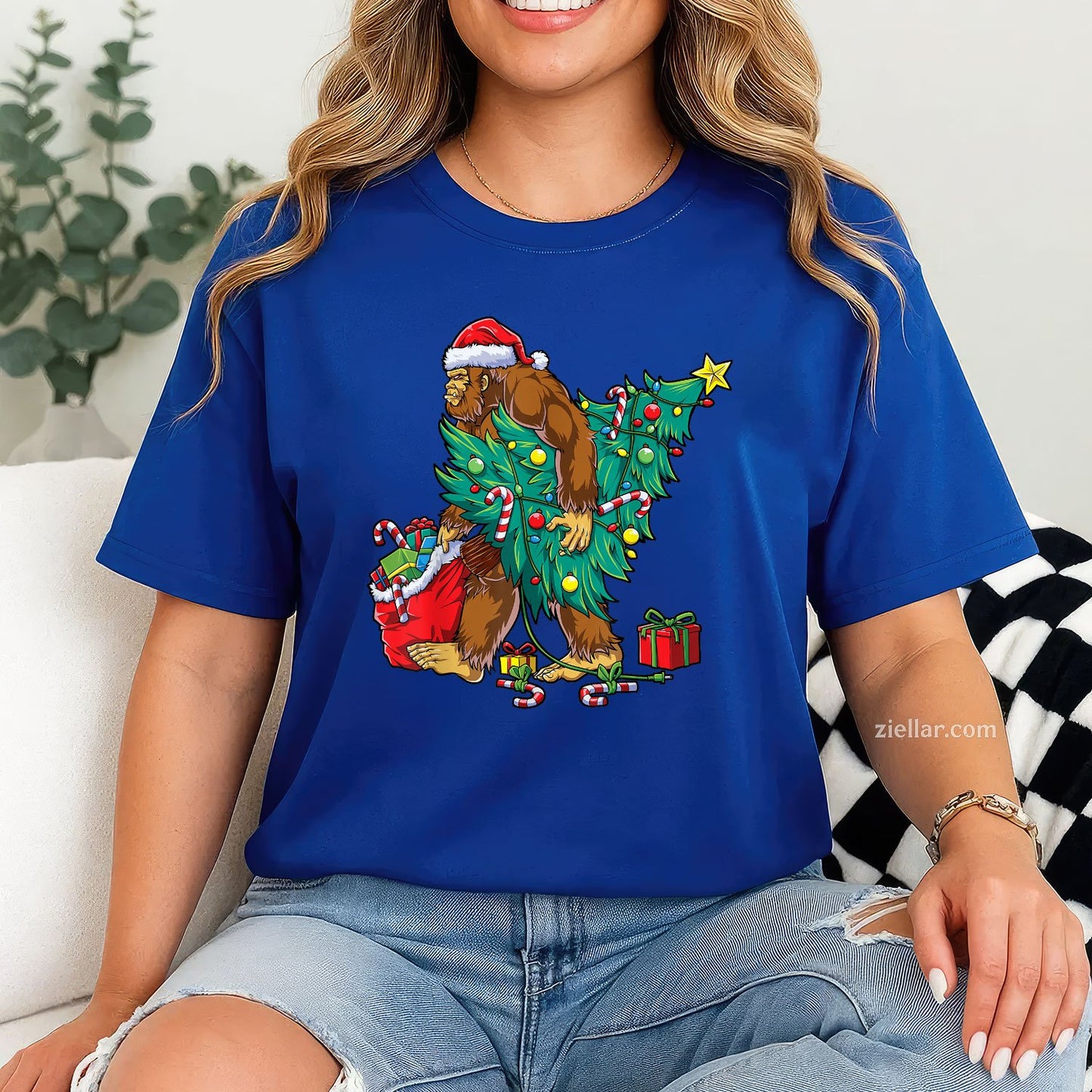 Bigfoot Christmas Lights Tee and T-Shirt, Funny Sasquatch Holiday T-Shirt for Men Adults