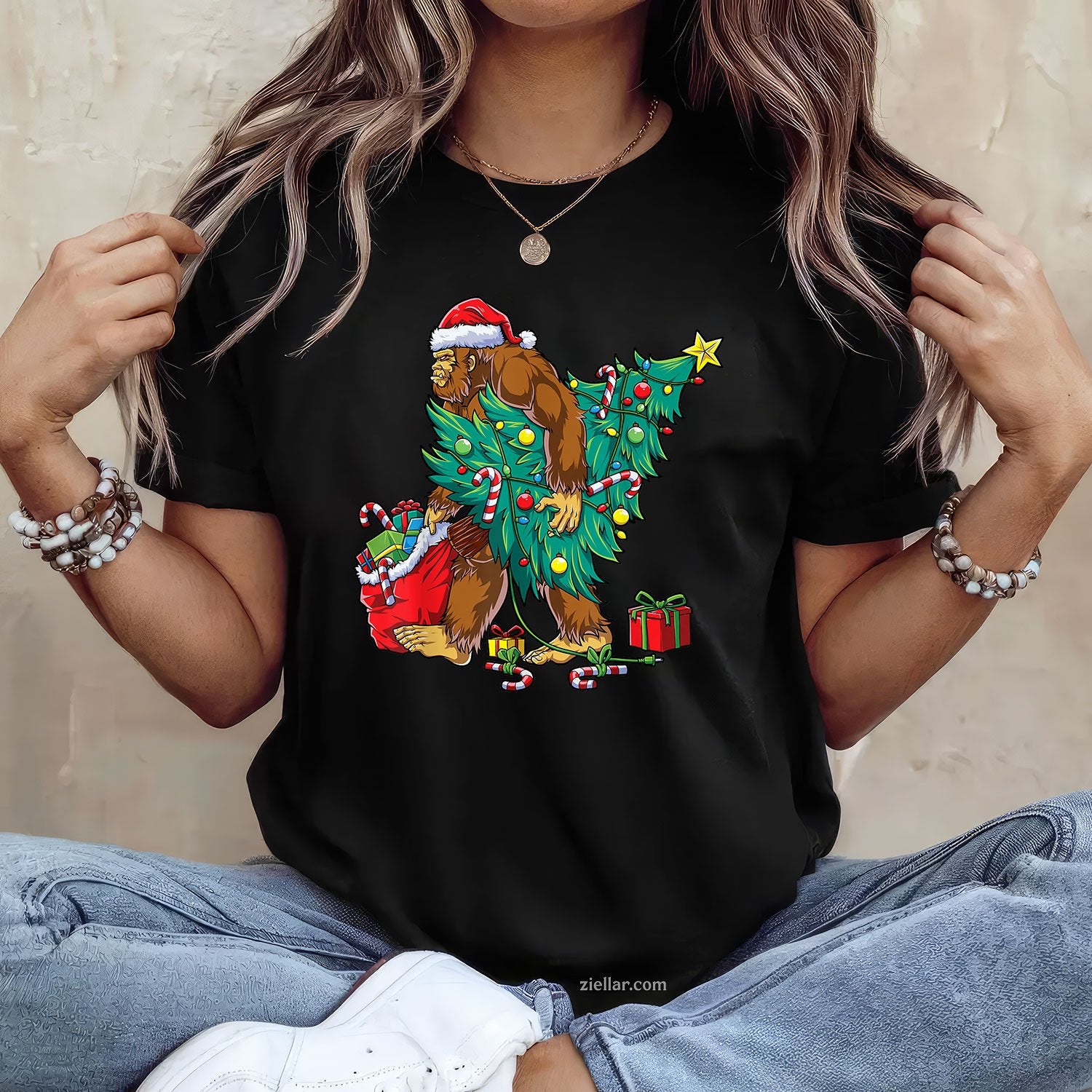 Bigfoot Christmas Lights Tee and T-Shirt, Funny Sasquatch Holiday T-Shirt for Men Adults