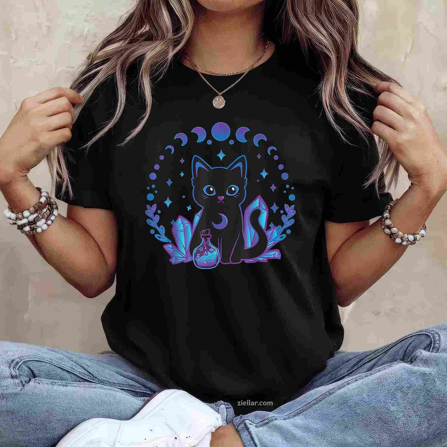 Black Witchy Cat Crystals Gothic Women Kawaii Pastel Goth Tee, Cat Lover T-Shirt for Men Women Adults Unisex, Cool Casual Street Style, Premium Quality