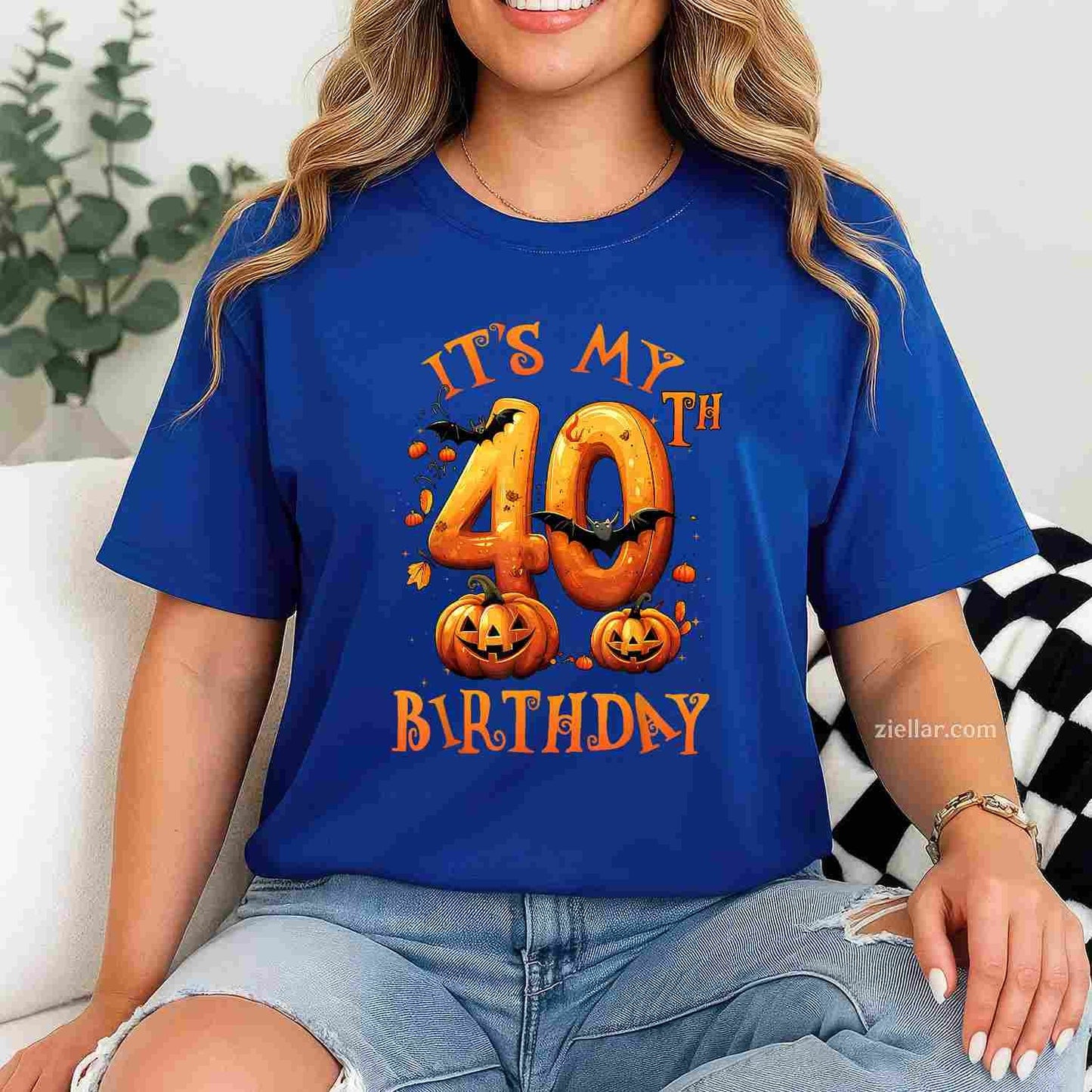 Boo It's My 40th Birthday Halloween Pumpkin 40 Years Old T-Shirt and Tee for Adults Men Women Unisex