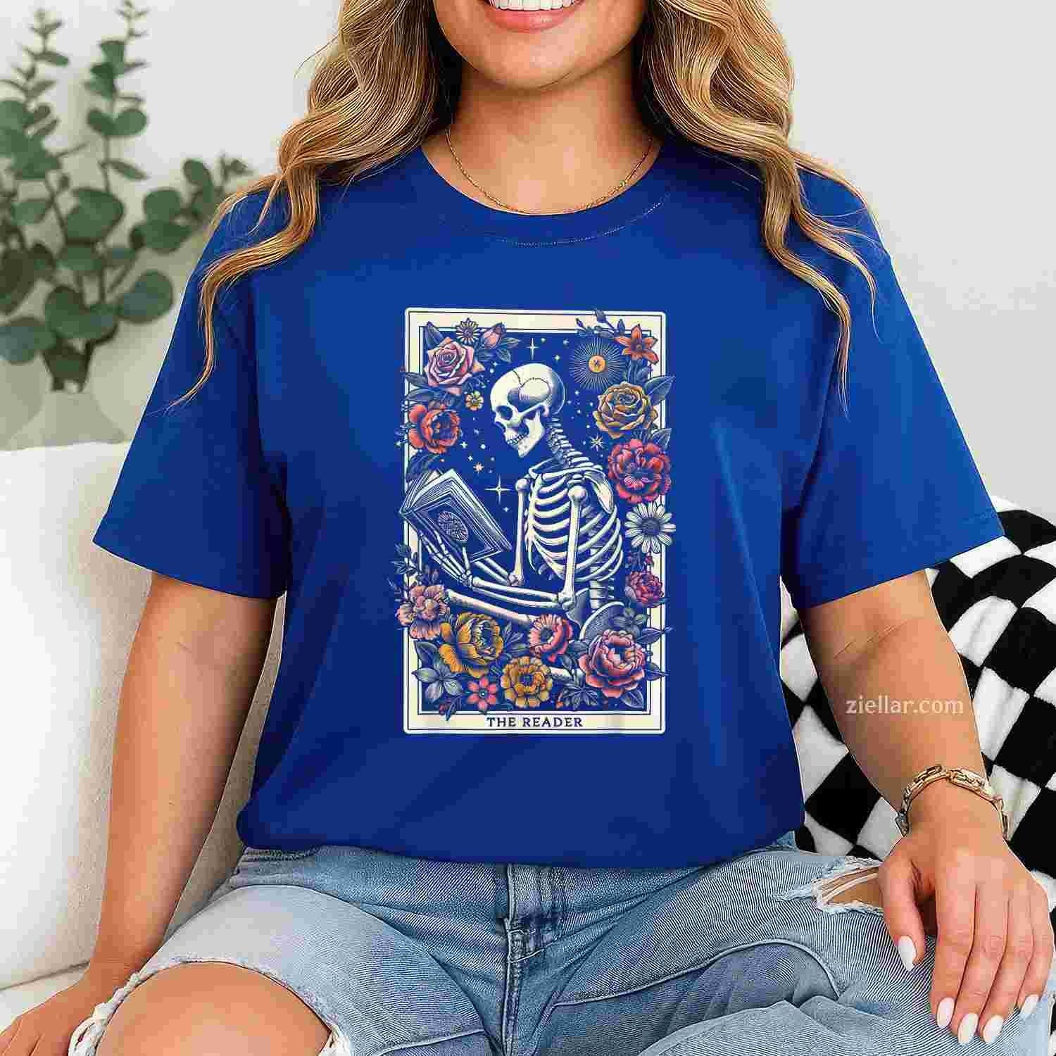 Book Lover The Reader Tarot Card T-Shirt, Funny Skeleton Reading Vintage Graphic Tee For Adults