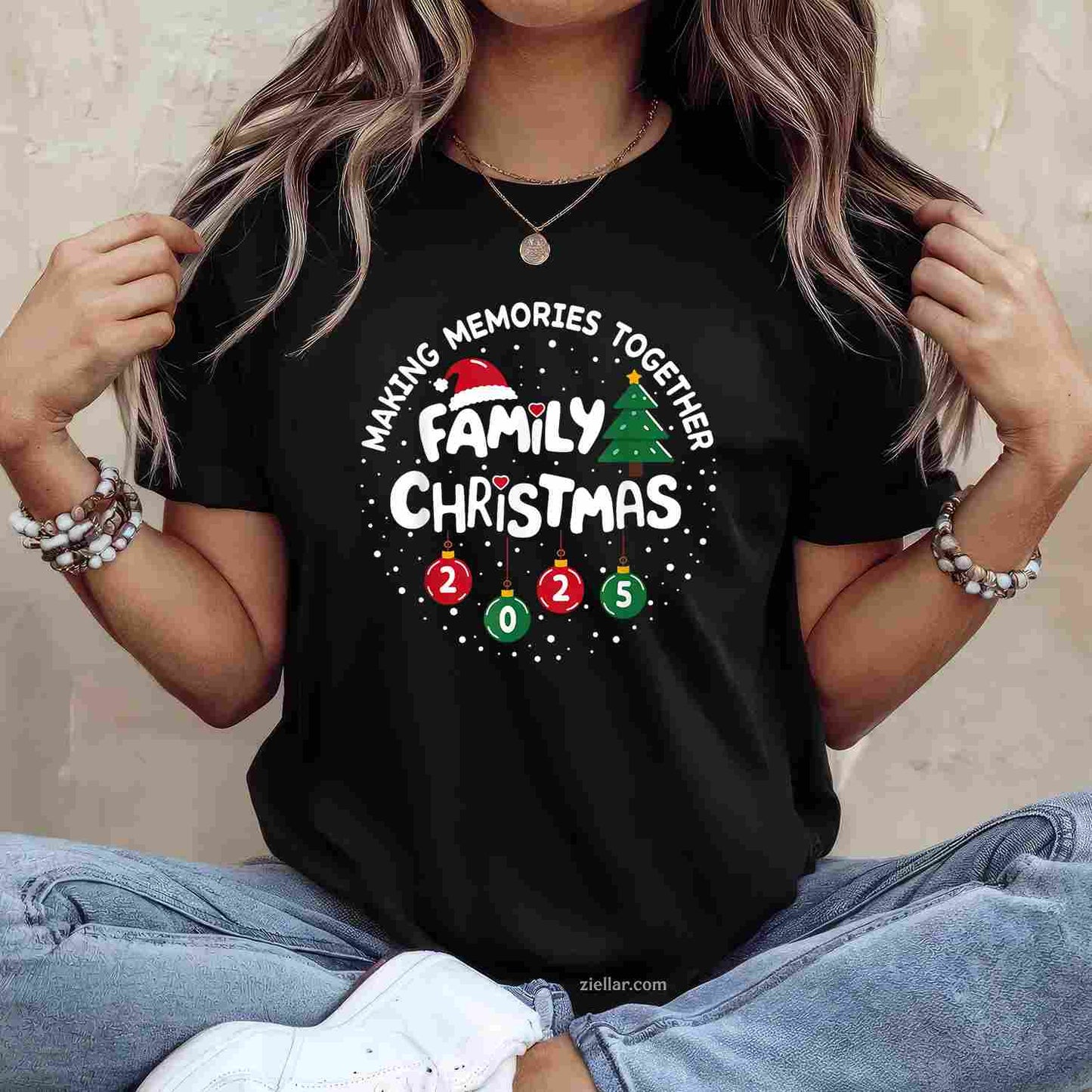 Christmas In August Santa In Summer Vacation T-Shirt, A Summer Vacation Santa Holiday Tee