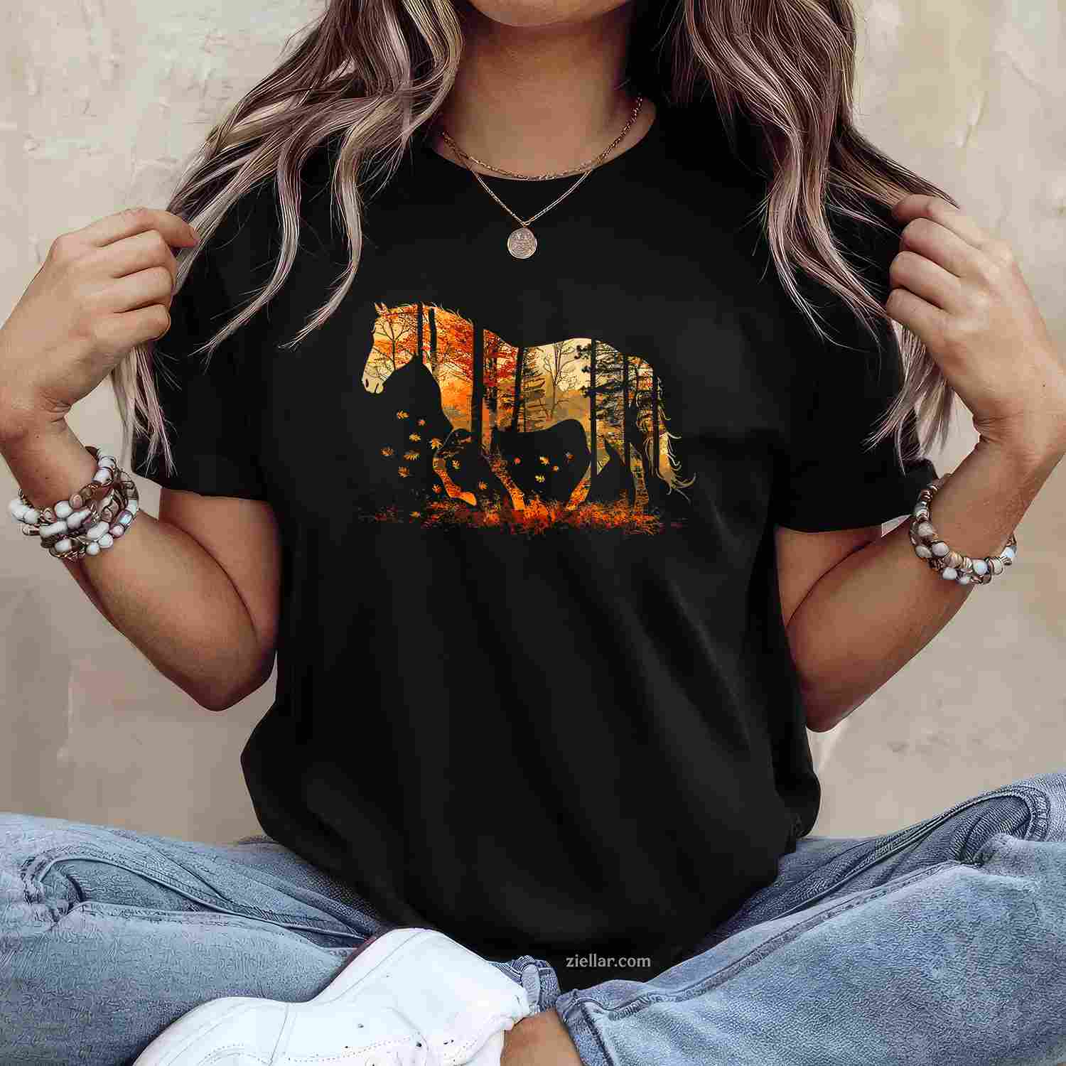 Cute Horse Lover Autumn Leaves Pony Animal Wildlife T-Shirt and Tee for Adults Men Women Unisex
