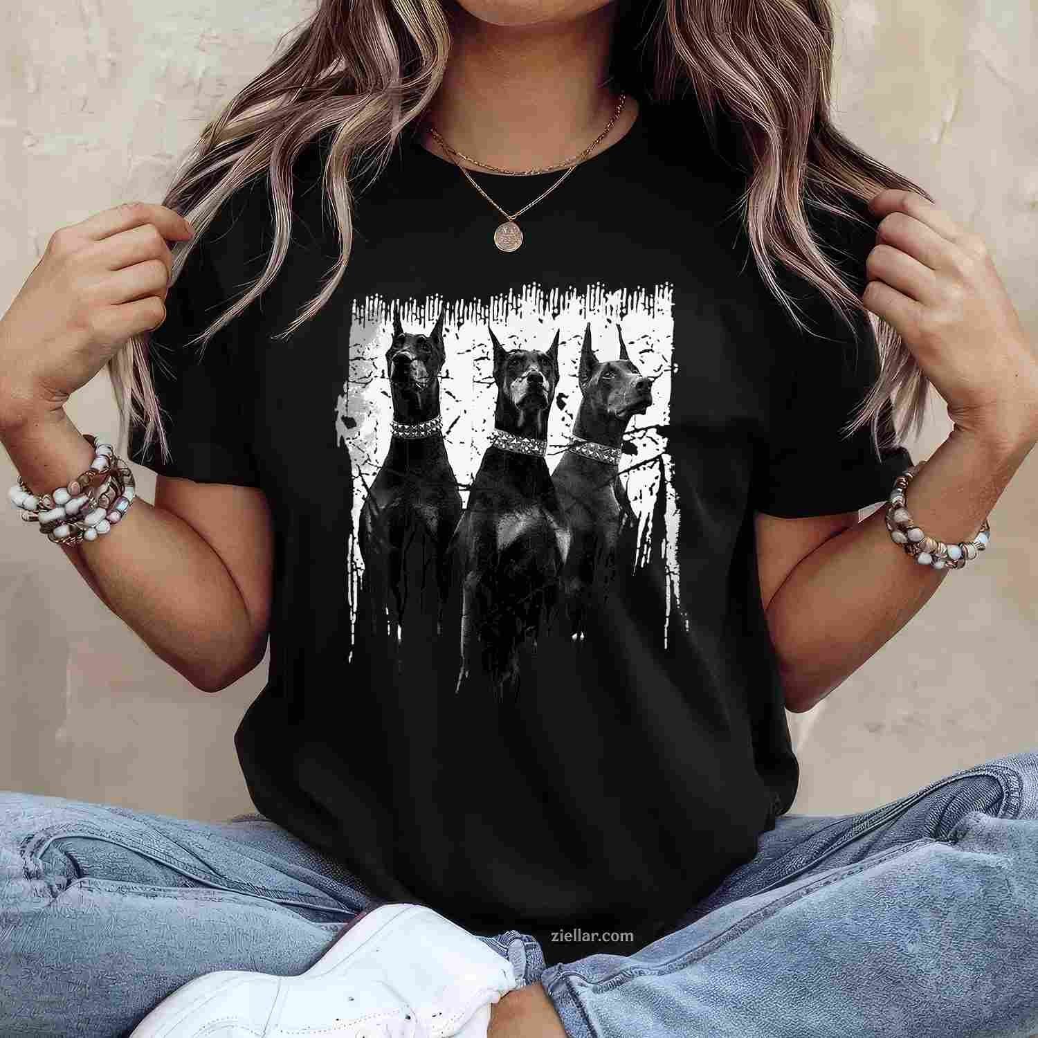 Doberman Pinscher Black And White T-Shirt, Dog Lovers Vintage Graphic Tee For Adults Unisex