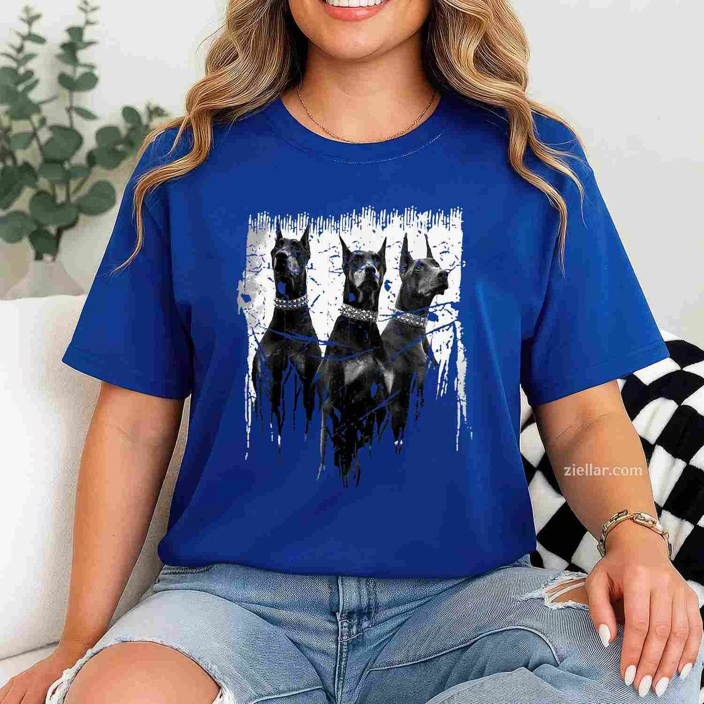 Doberman Pinscher Black And White T-Shirt, Dog Lovers Vintage Graphic Tee For Adults Unisex