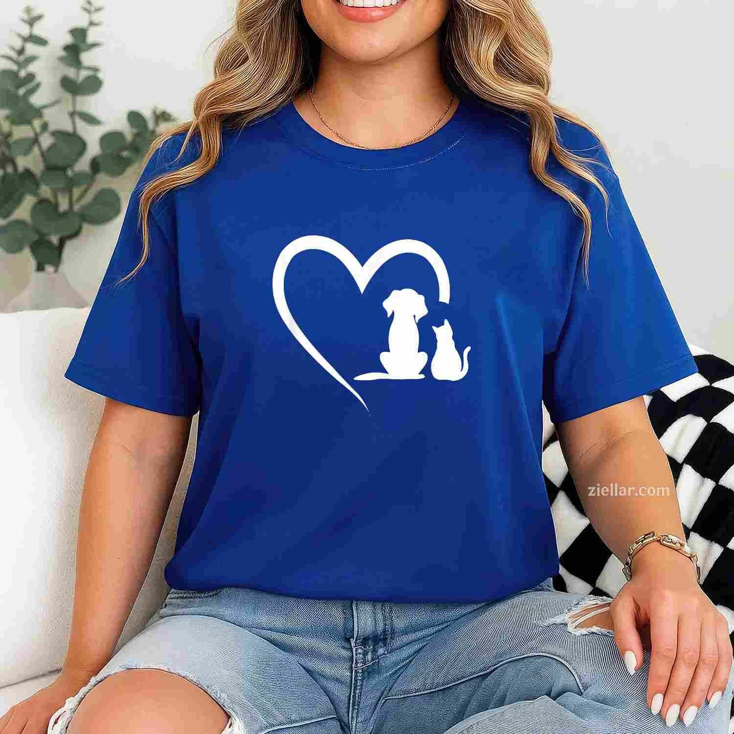 Dog Puppy And Baby Cat Heart T-Shirt, Animal Dog & Cat Heart Vintage Graphic Tee For Men Women