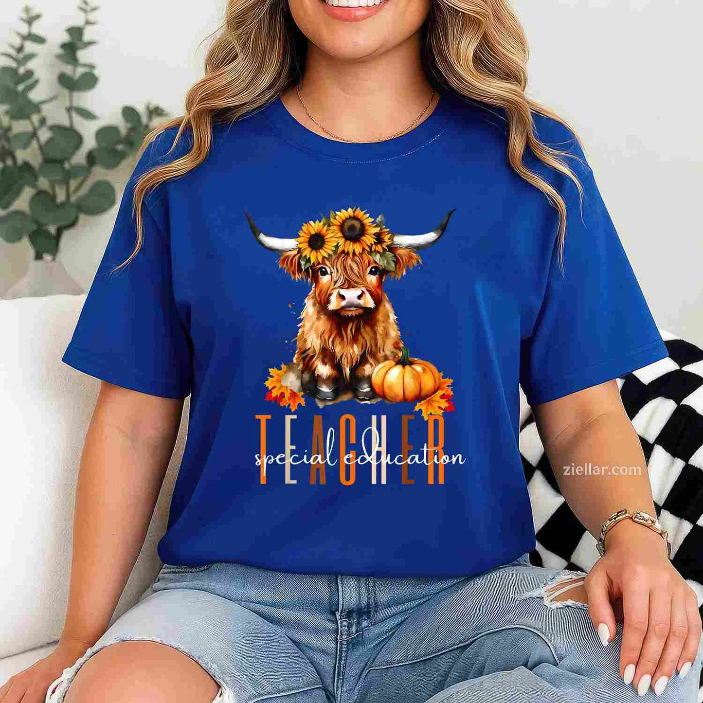 Fall Highland Cow Special Education Teacher Halloween Autumn T-Shirt and Tee for Adults Men Women Unisex for Men Women T-Shirt and Tee for Adults Men Women Unisex