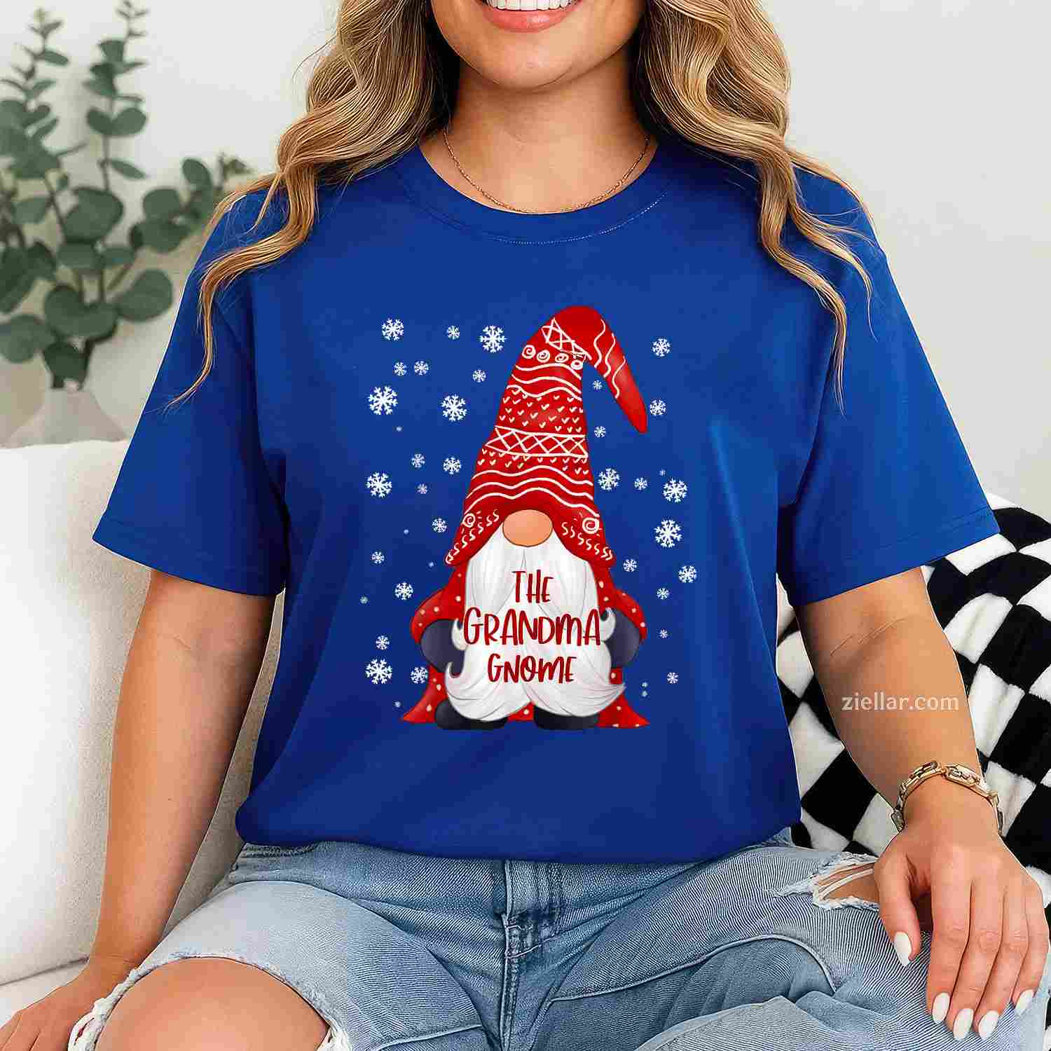 Funny Grandma Gnome Family Matching Christmas Gift Pajama T-Shirt, A Grandma Gnome Christmas Pajama Tee